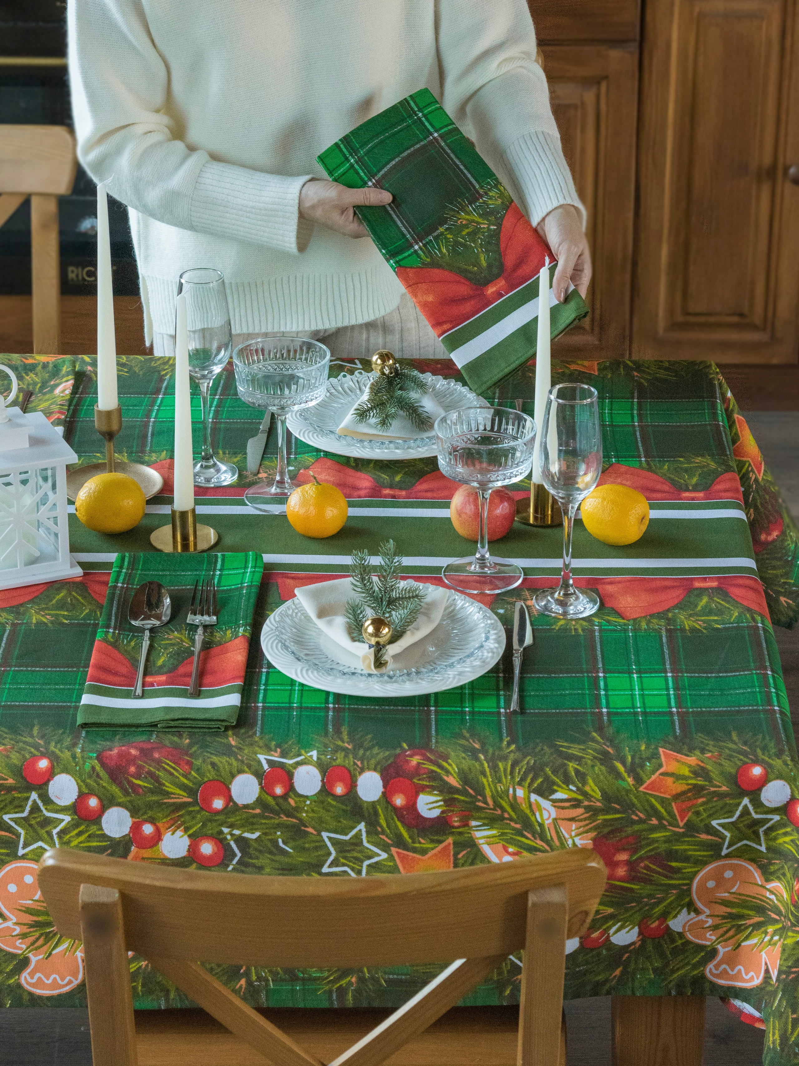 Скатерть новогодняя. Фотостудия для Wildberries Ozon