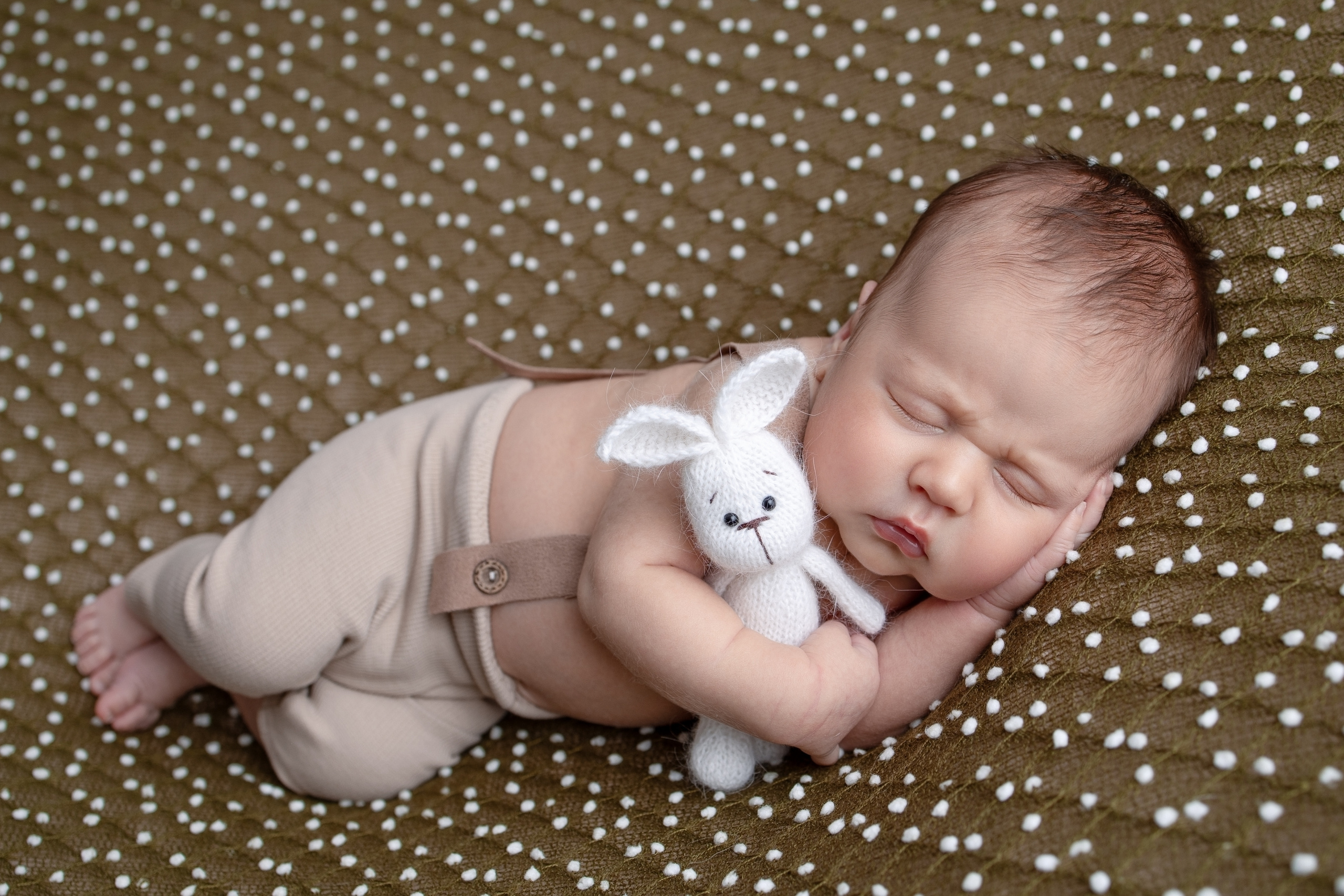 Нежная и милая фотосессия первых дней жизни Вашего ребенка в Минске. Фотограф новорождённых Минск — стоимость newborn фотосессии в Минске