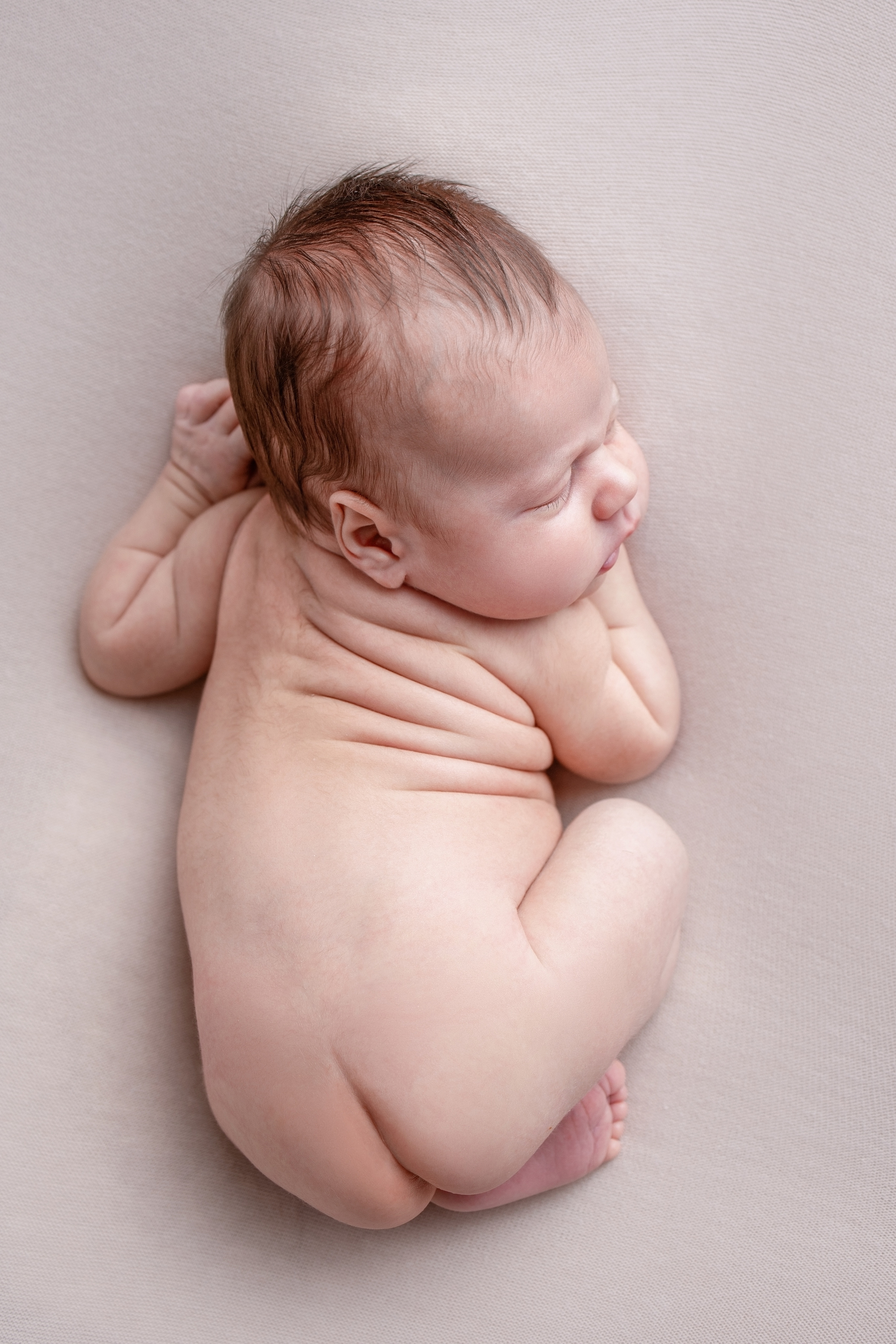 Нежная и милая фотосессия первых дней жизни Вашего ребенка в Минске. Фотограф новорождённых Минск — стоимость newborn фотосессии в Минске