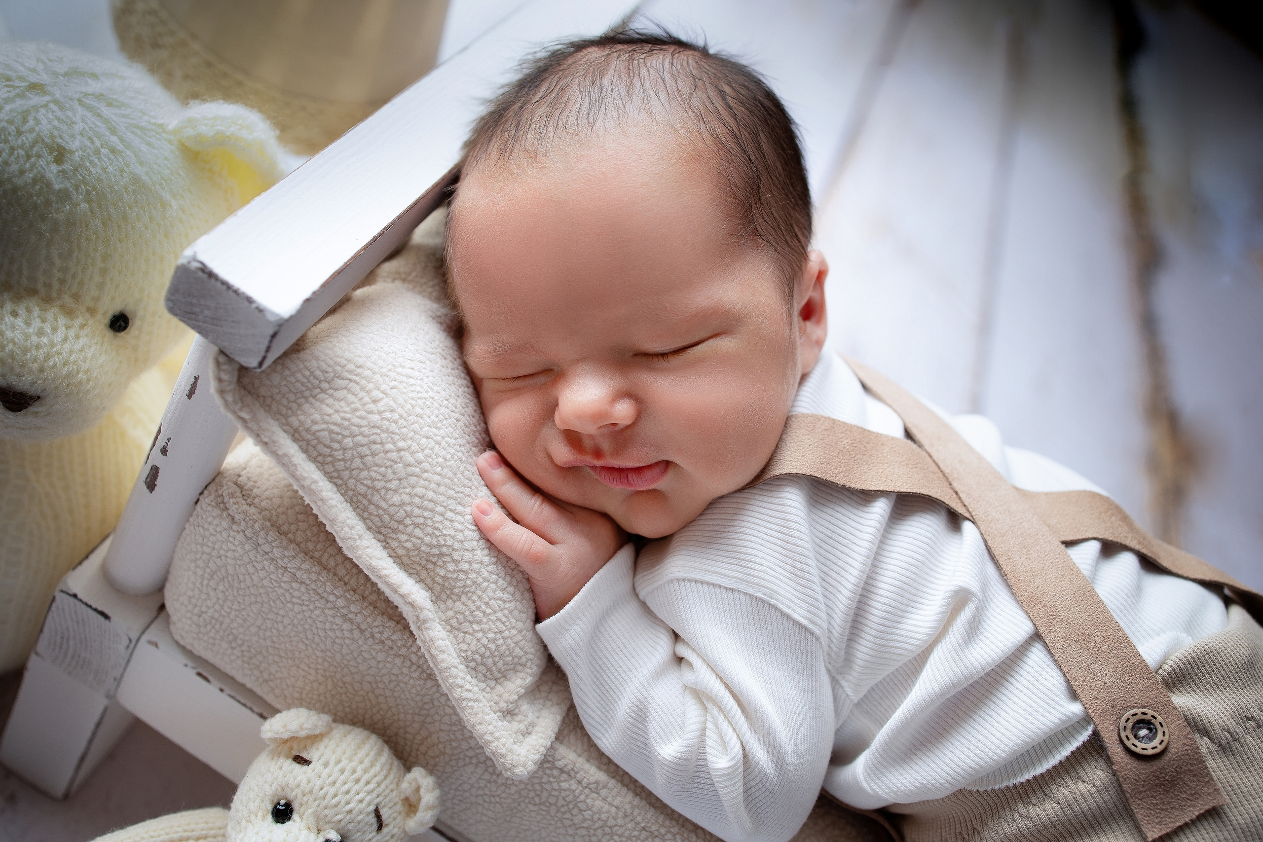 Нежная и милая фотосессия первых дней жизни Вашего ребенка в Минске. Фотограф новорождённых Минск — стоимость newborn фотосессии в Минске