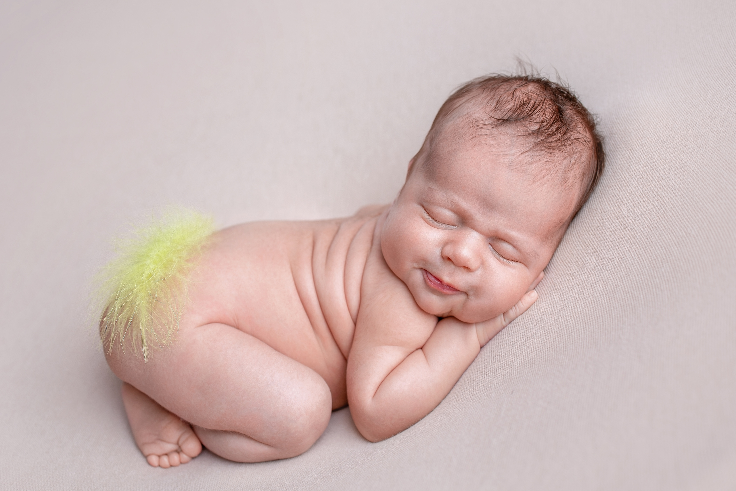 Нежная и милая фотосессия первых дней жизни Вашего ребенка в Минске. Фотограф новорождённых Минск — стоимость newborn фотосессии в Минске