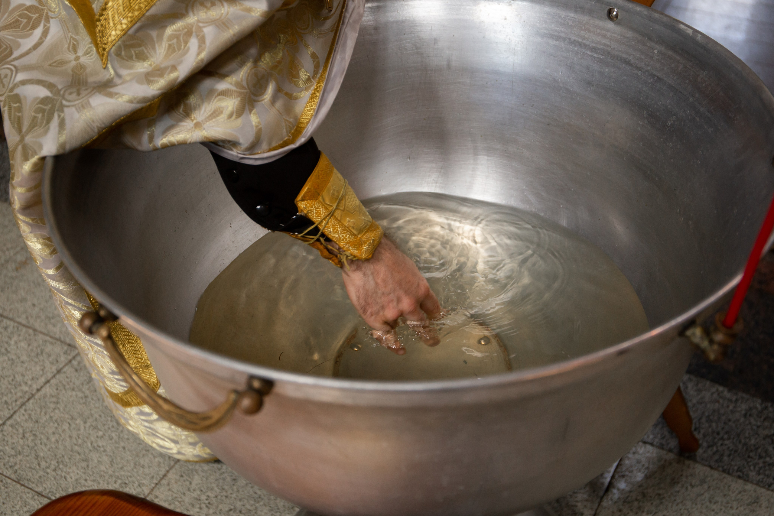 Крещение Андрюши, Храм Покрова Пресвятой Богородицы в селе Жестылево. Фотограф Дмитров и МО Валентина Халикова
