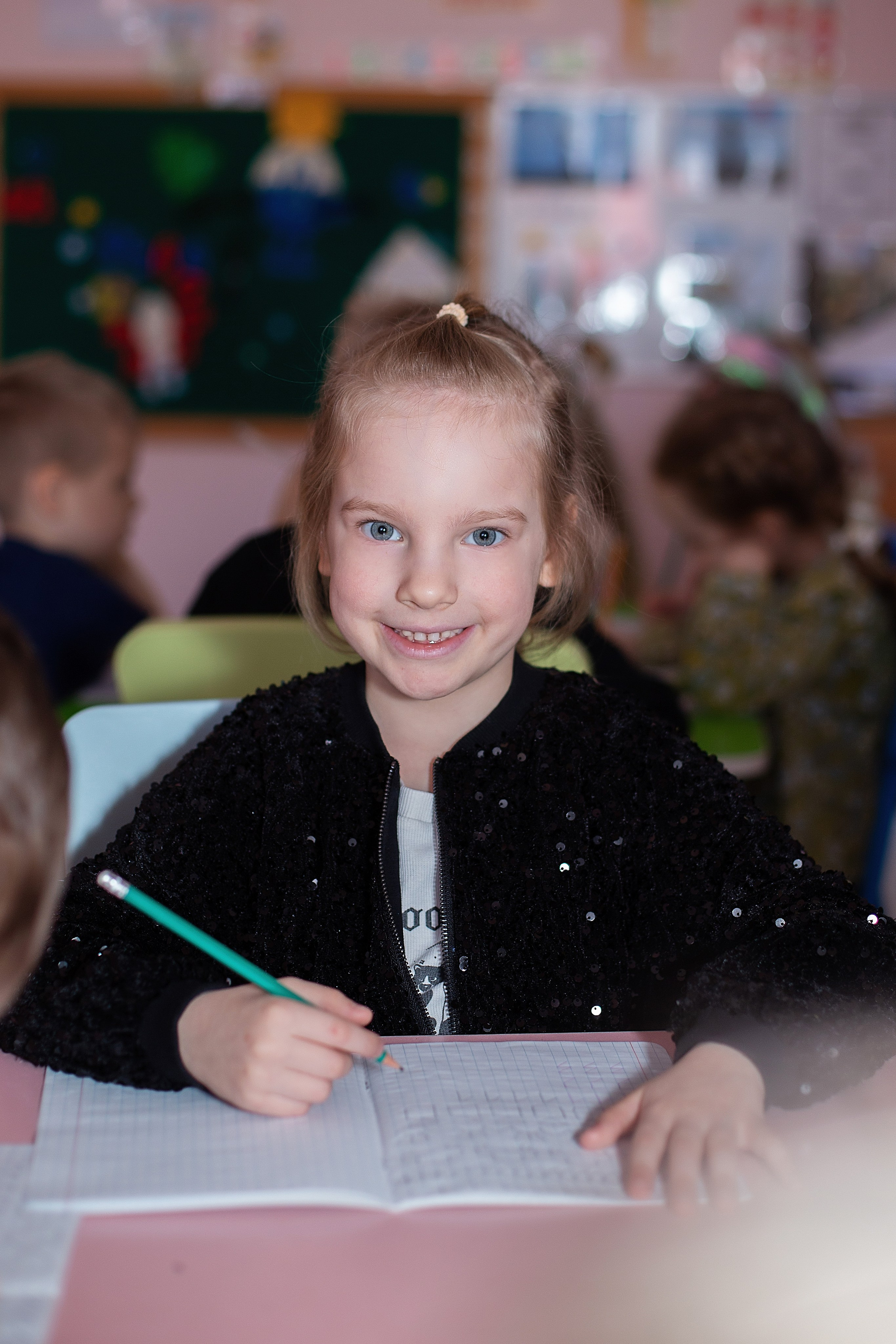 Выпускной фотоальбом 2025. Семейный фотограф в Санкт-Петербурге