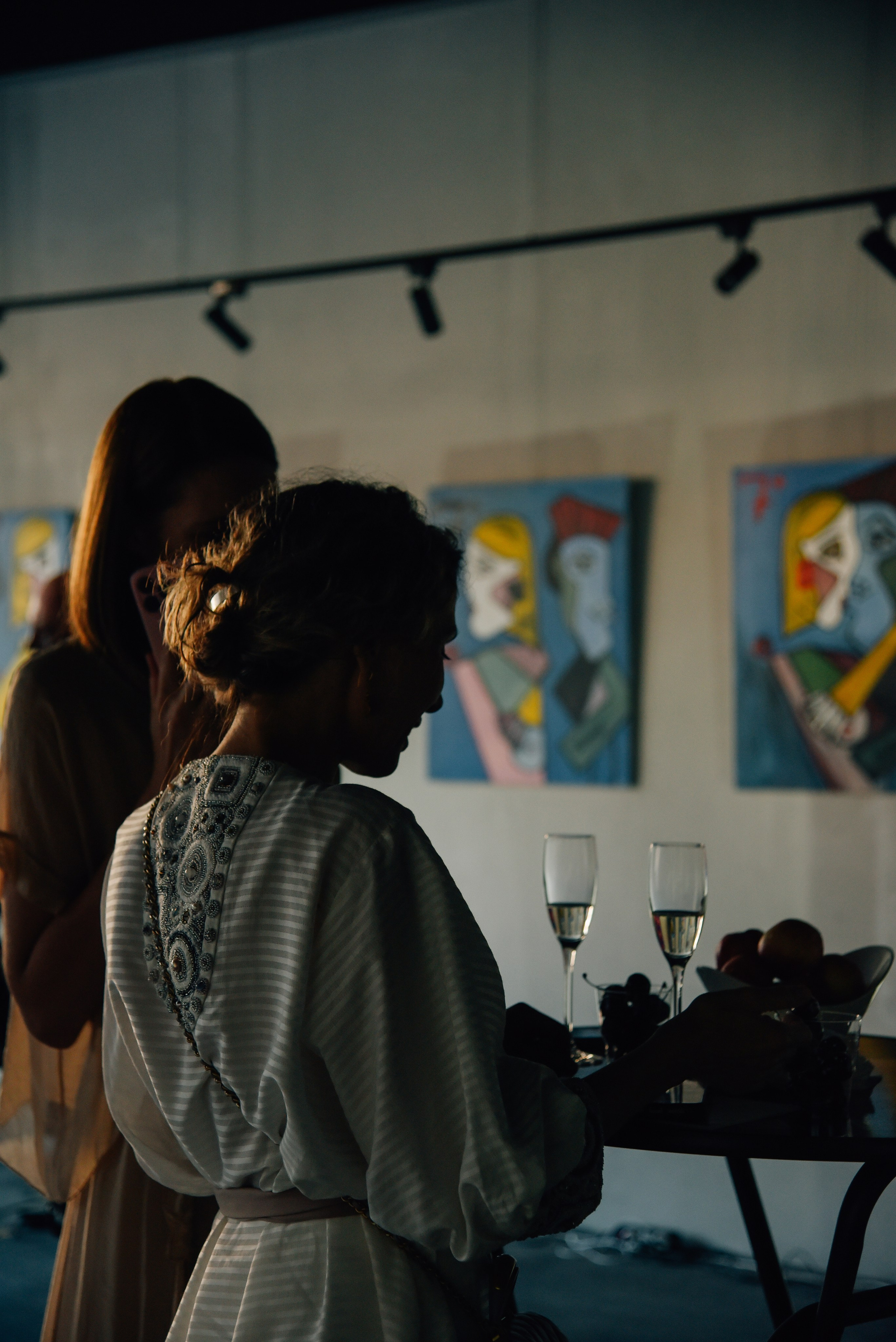 Александр Дильбази Игра взглядов в гранатовом саду. Фотограф Лола Волна, город Москва