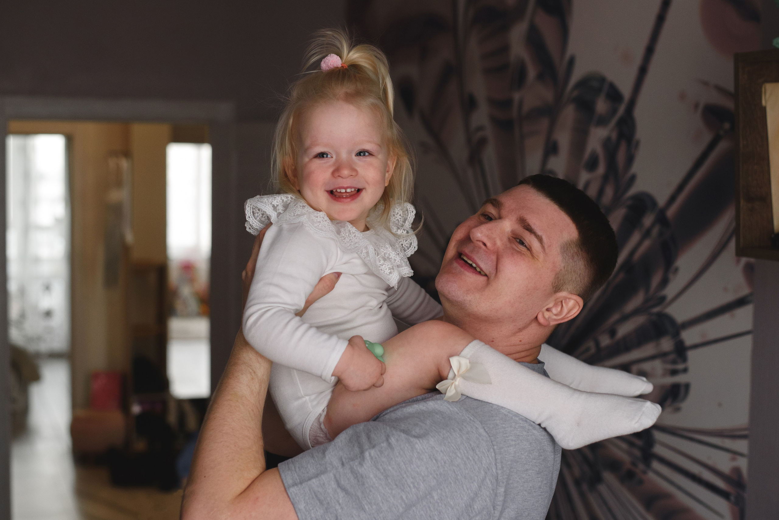 Home photo shoots in Montenegro. Photographer of newborns and children up to a year in Montenegro