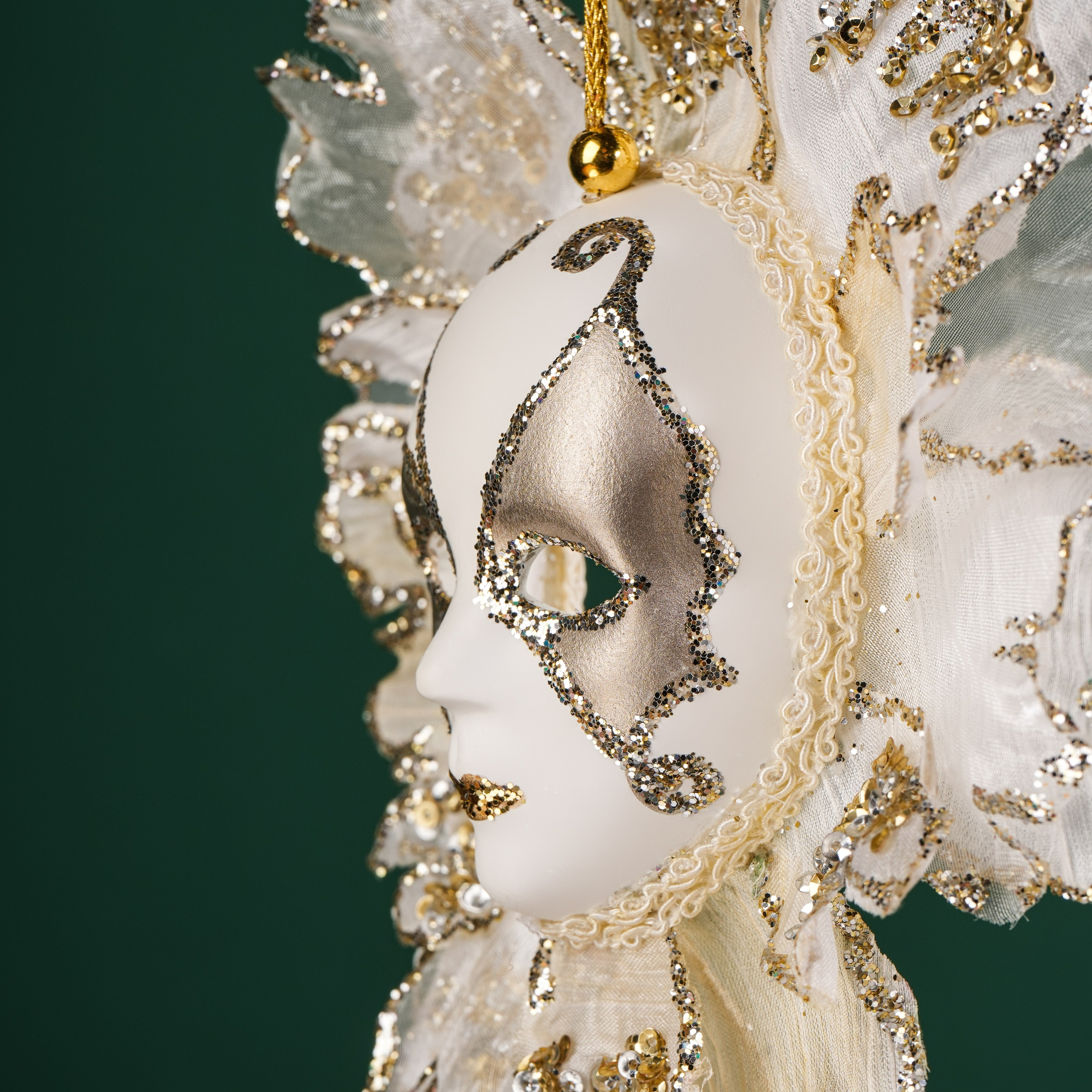 Елочные игрушки и шары. Профессиональный фотограф в Москве и МО