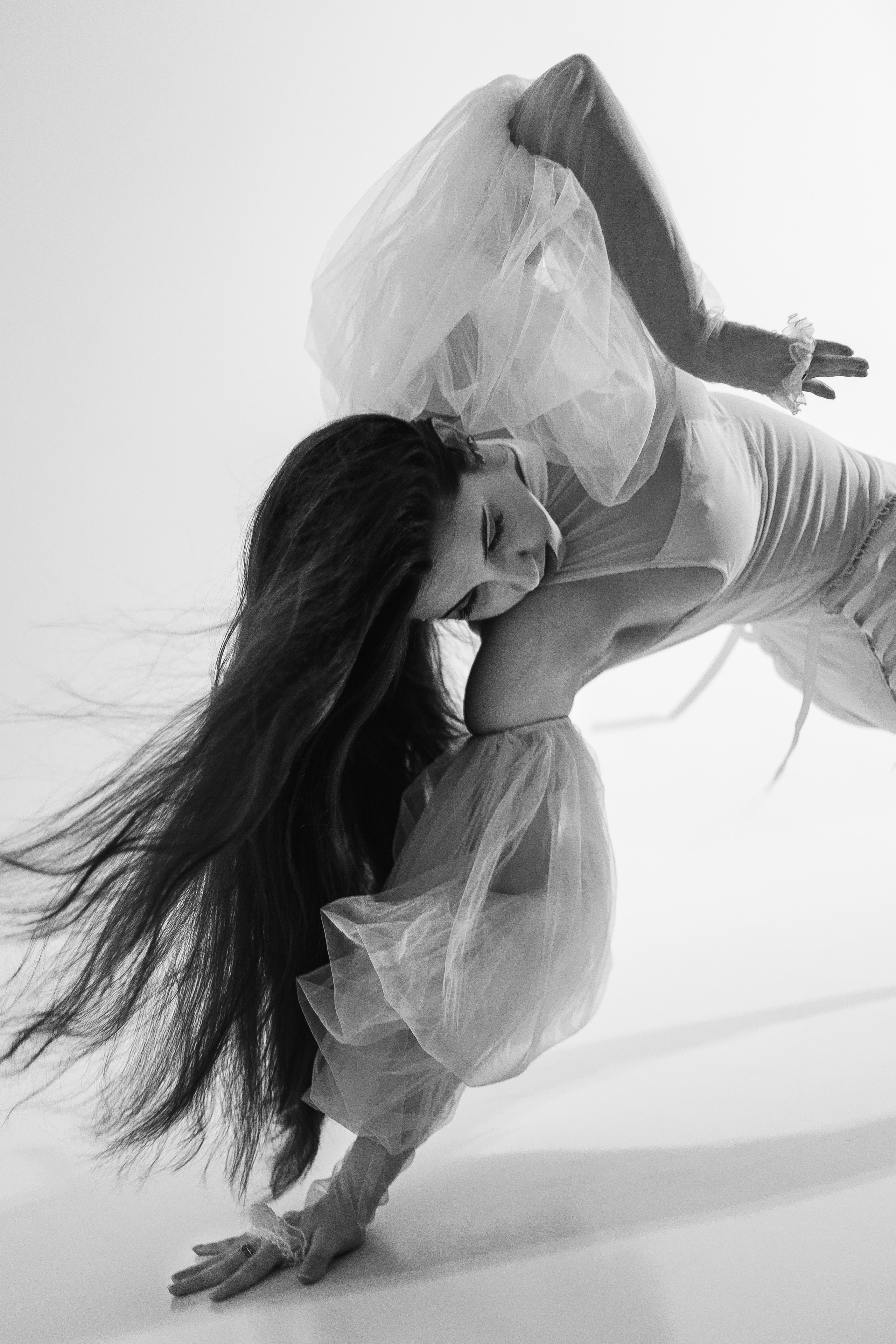 Магия танца: Солнце и Вода. Арт-фотограф Крис Л. в Тобольске: портрет, семейные, свадьбы