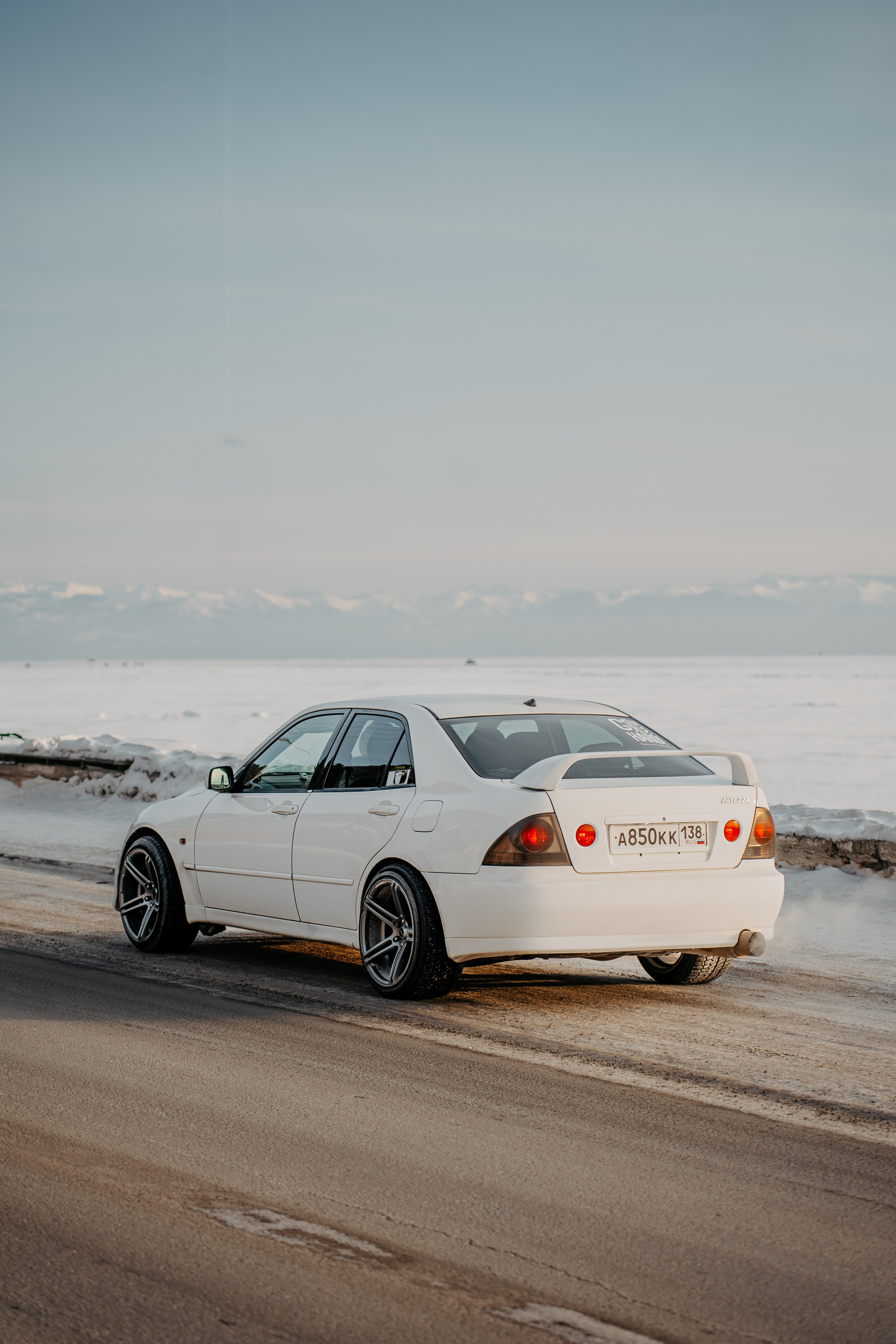Toyota Altezza. Фотограф, видеограф и пилот дрона на Байкале