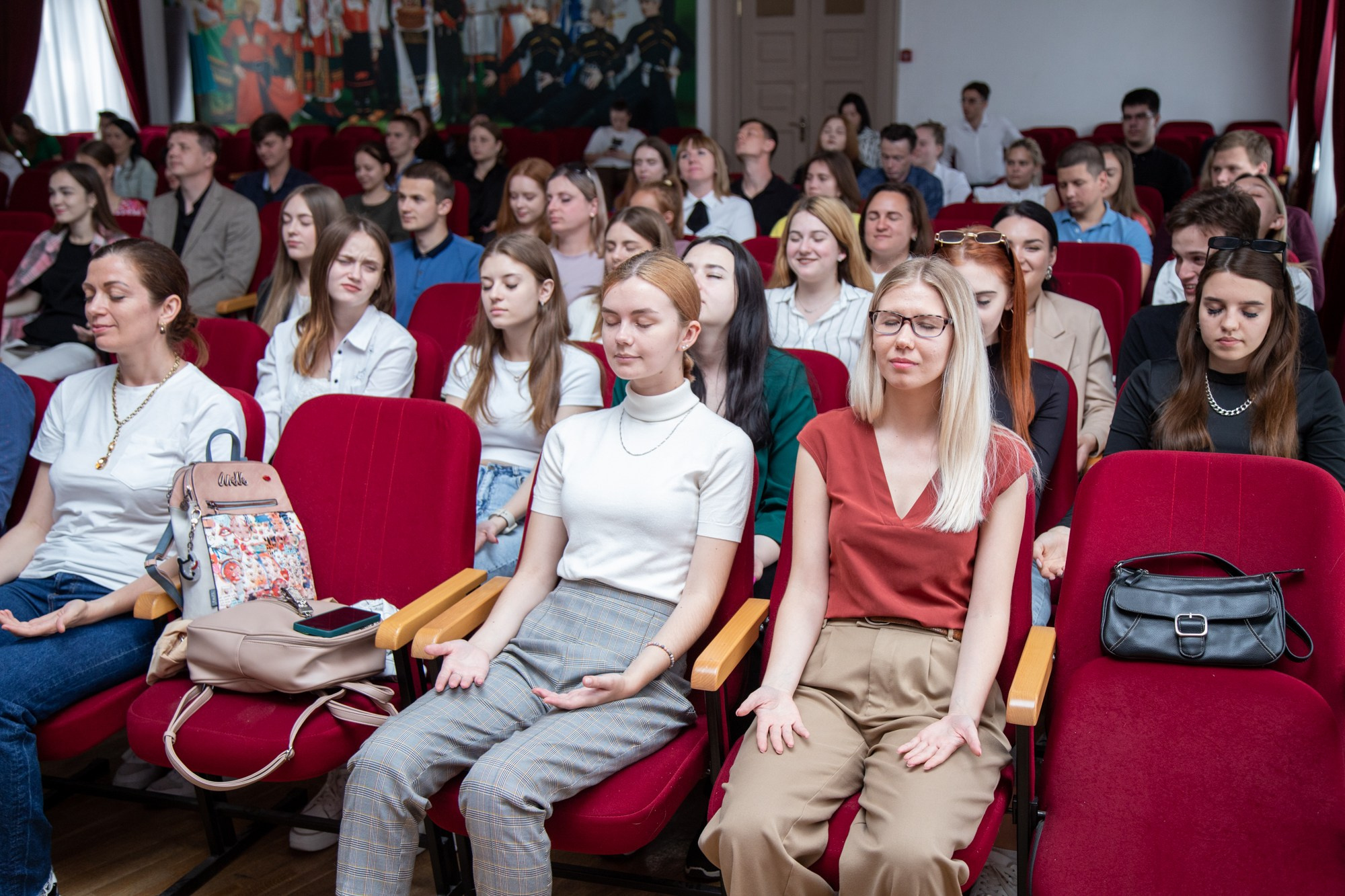 Встреча с победителями грантов «Росмолодёжи». Репортажный, промышленный и маркетплейс-фотограф Дмитрий Чернат