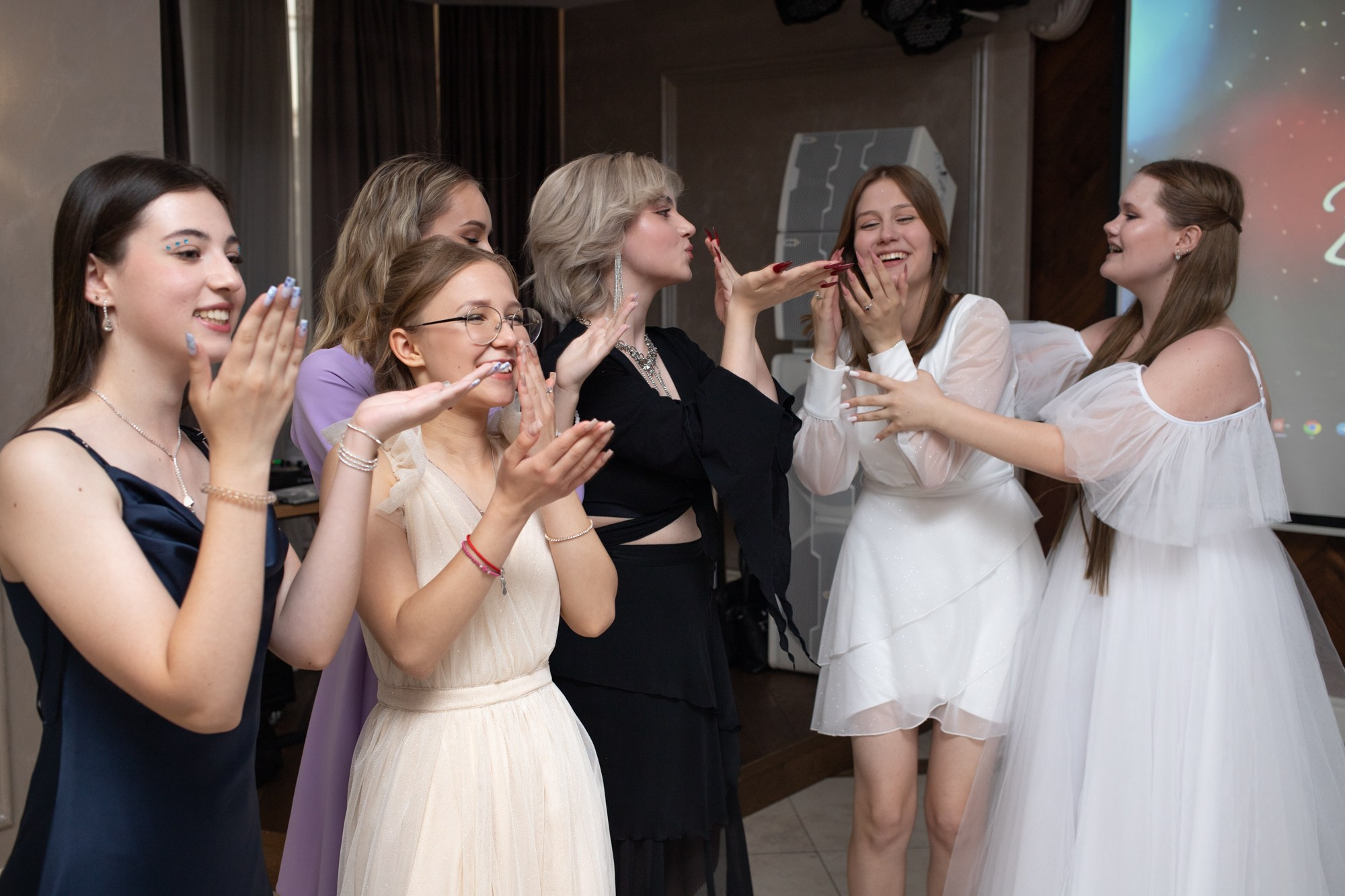 Выпускной 9-й класс. Репортажный, промышленный и маркетплейс-фотограф Дмитрий Чернат