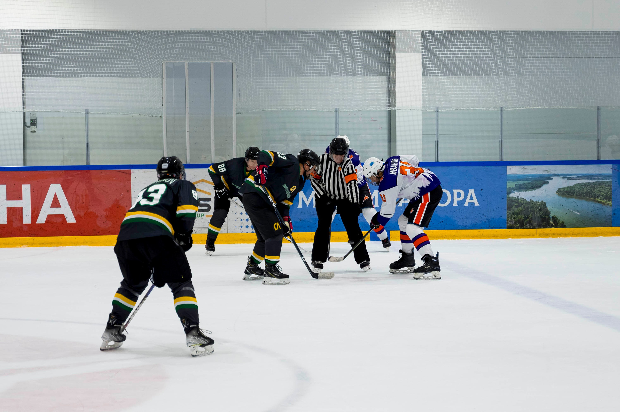 Хоккейный матч корпоративной команды Зарубежнефть. Репортажный фотограф и видеограф Слава Думчев. Тимбилдинги, отчетники, корпоративы