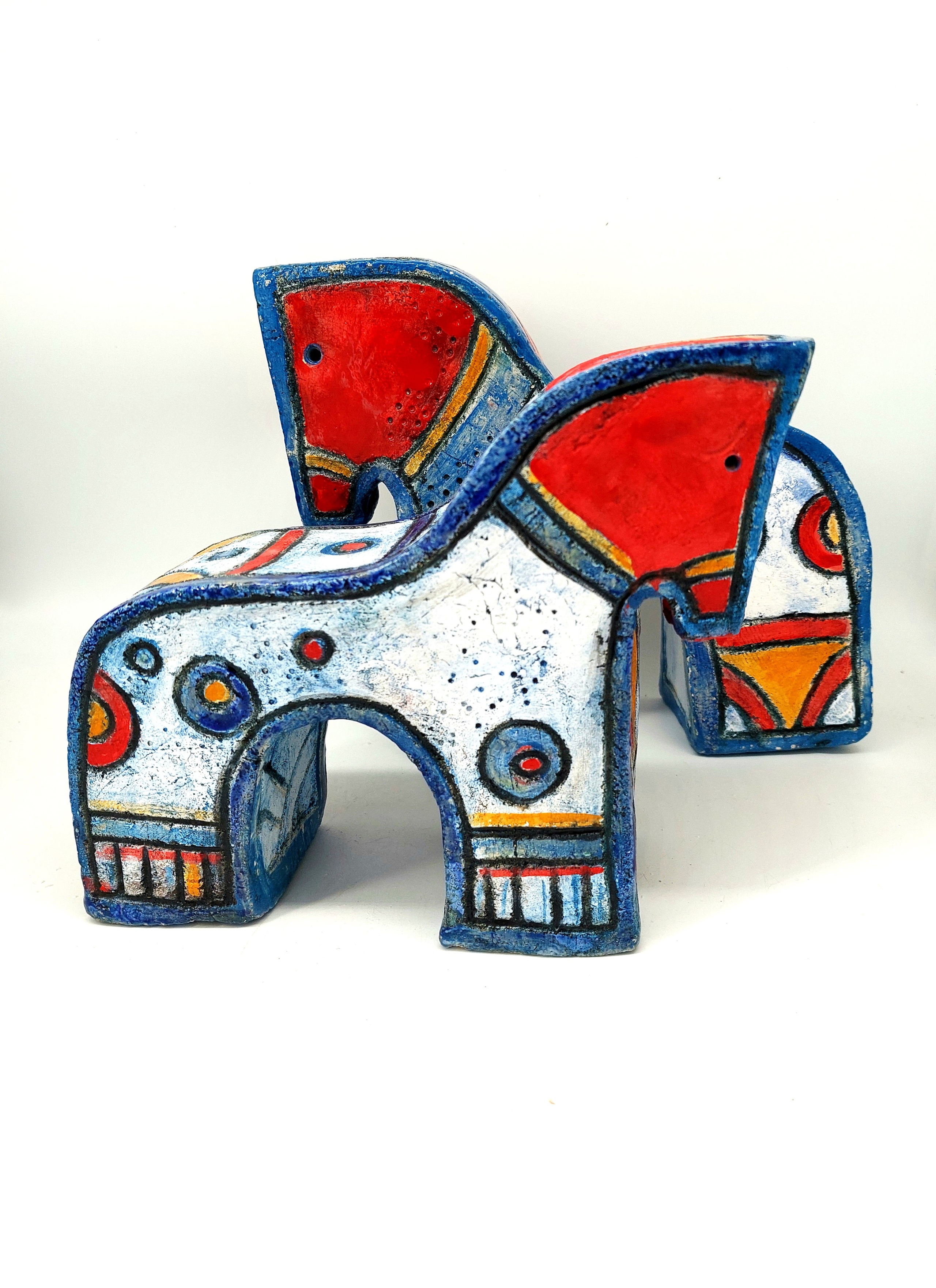 Лошадки. Шамот, фарфор, ангобы, оксиды, глазурь. 23х27. 20х24. 13х9. 13х9. 13х9 см.