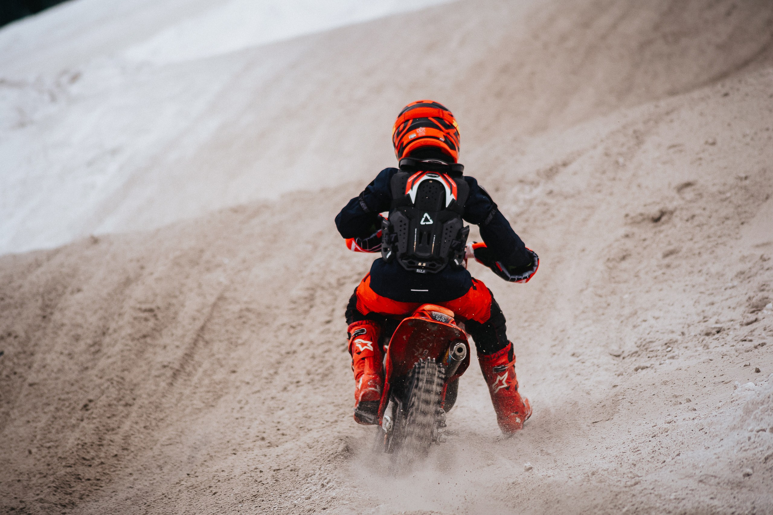 29.12.2024 — Праздничная тренировка на мотоциклетной трассе Люскус. Репортажный фотограф в Кемерово