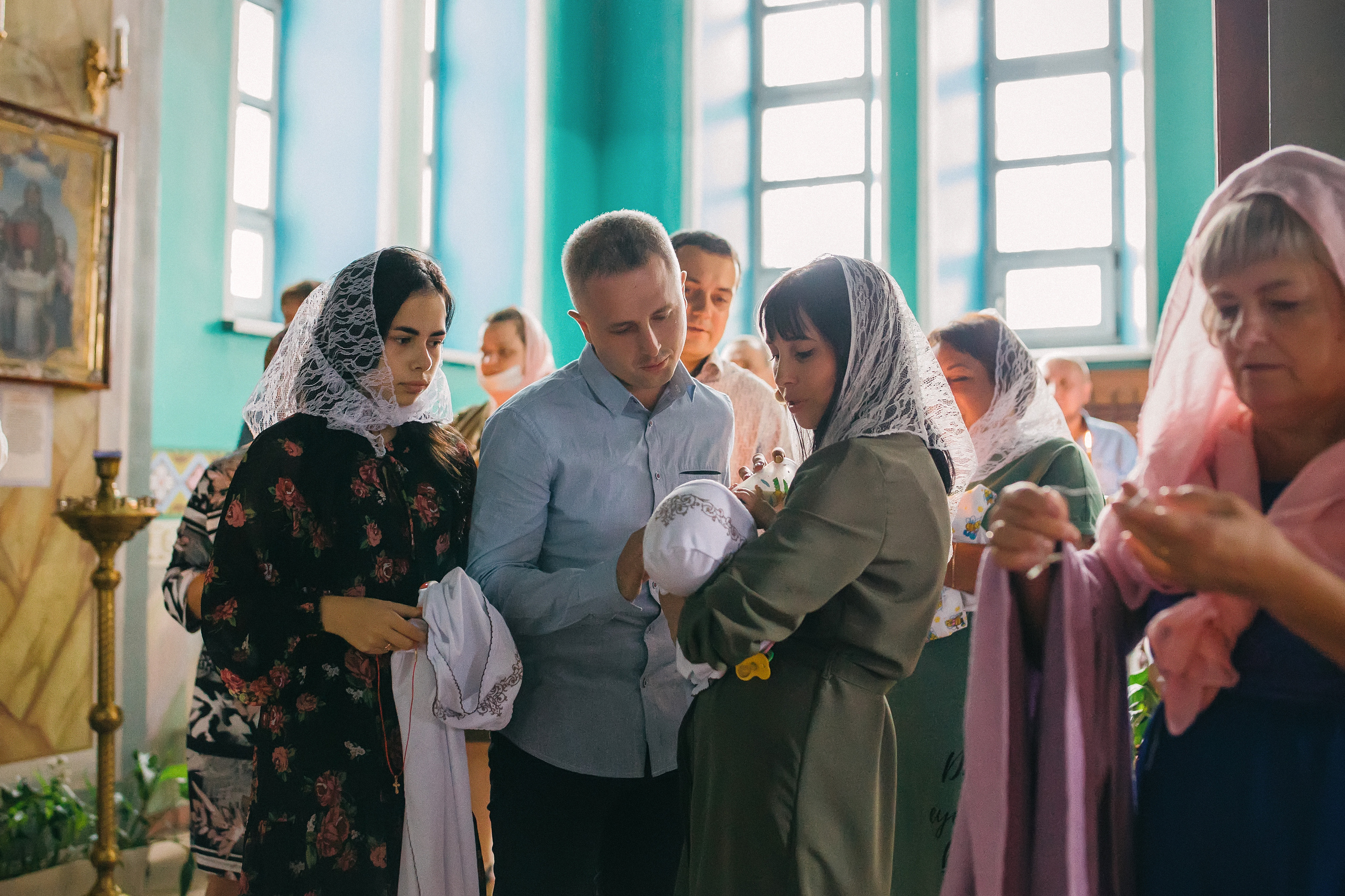 Крещение Ксении. Храм Иконы Божией Матери и всех скорбящих радость. Семейный фотограф Анастасия Шайхутдинова