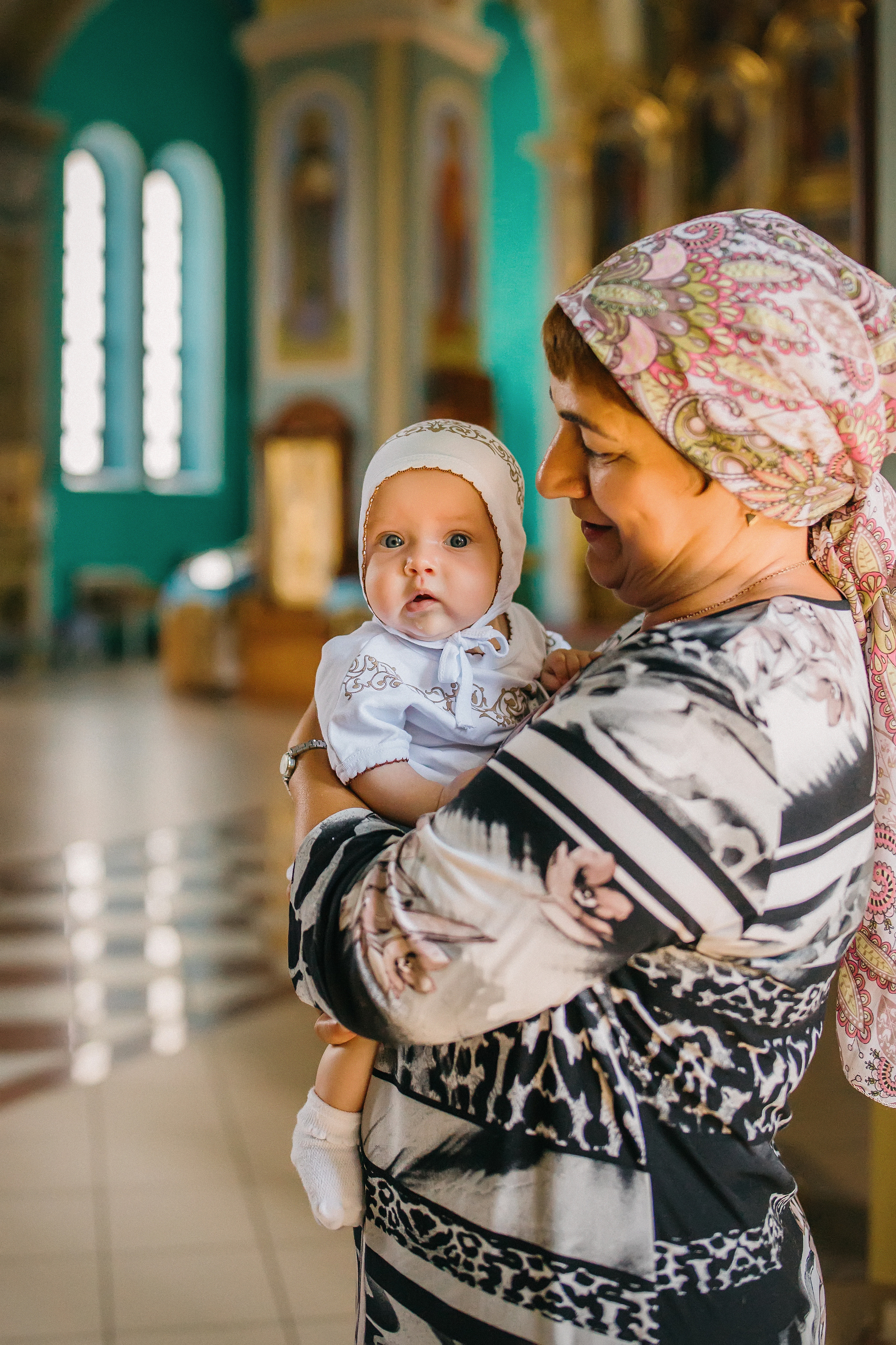 Крещение Ксении. Храм Иконы Божией Матери и всех скорбящих радость. Семейный фотограф Анастасия Шайхутдинова