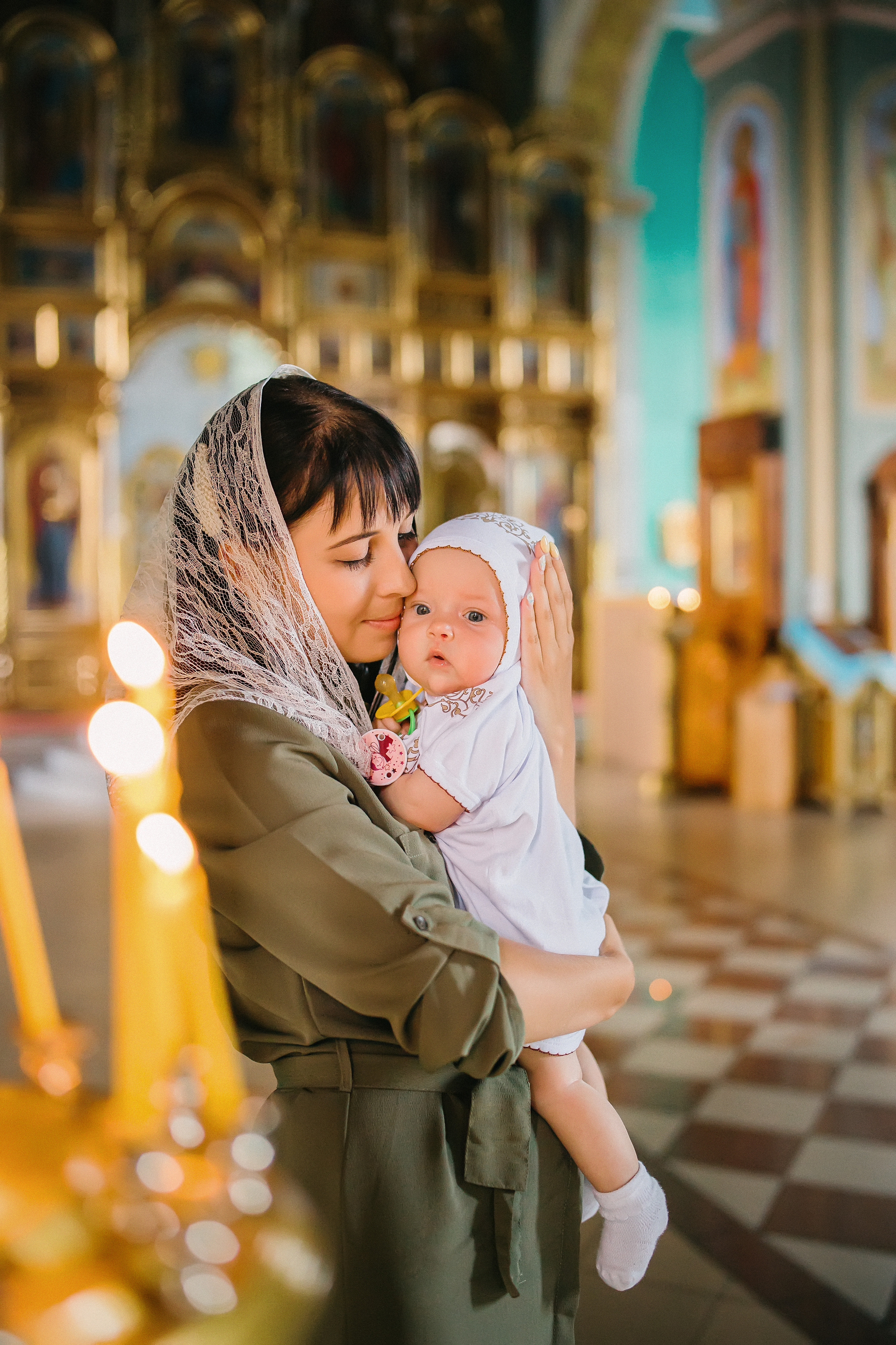 Крещение Ксении. Храм Иконы Божией Матери и всех скорбящих радость. Семейный фотограф Анастасия Шайхутдинова