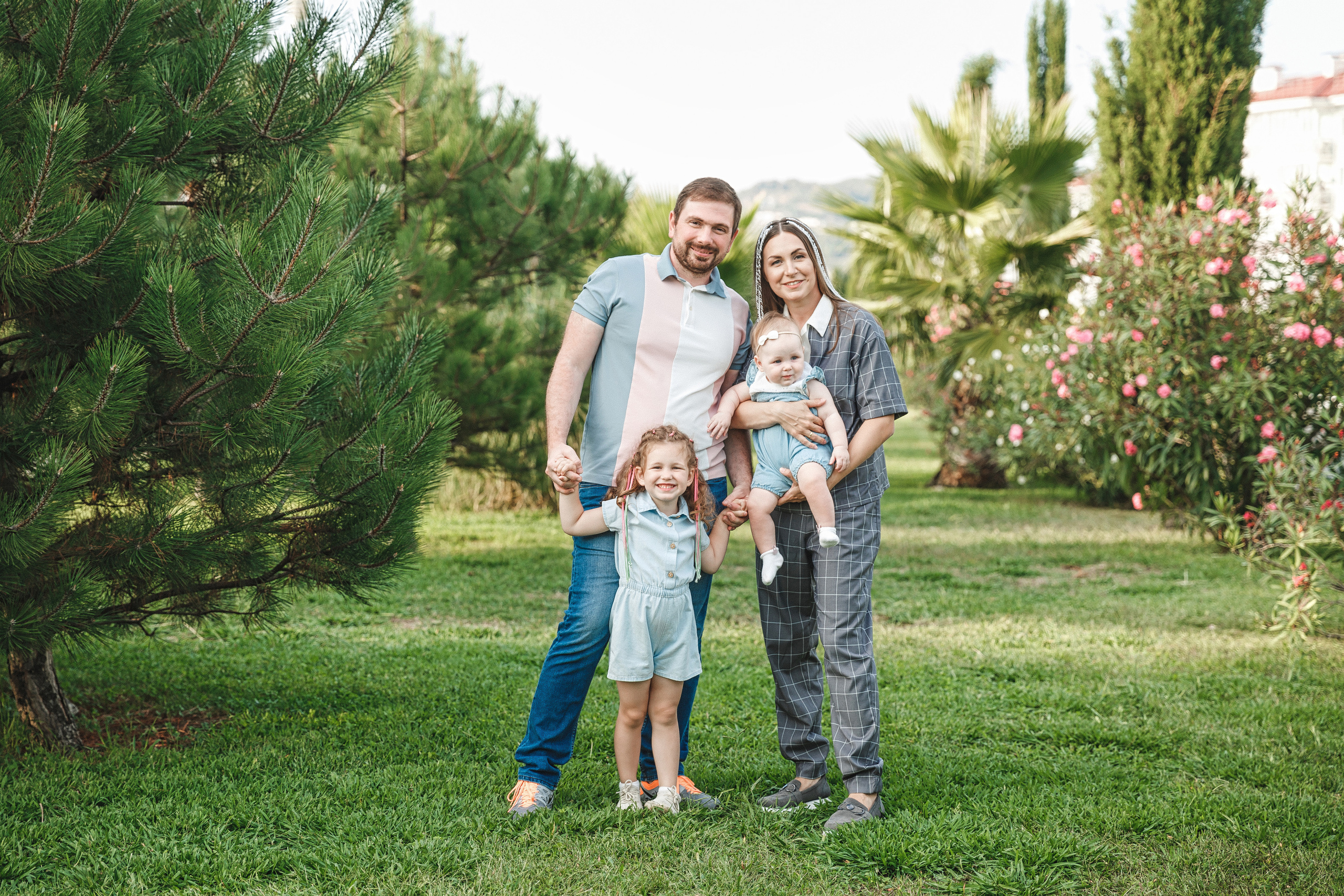 Вероника, Дмитрий, Дарья и Катерина. Свадебный и семейный Фотограф в Сириусе и Адлере — Расторгуев Алексей