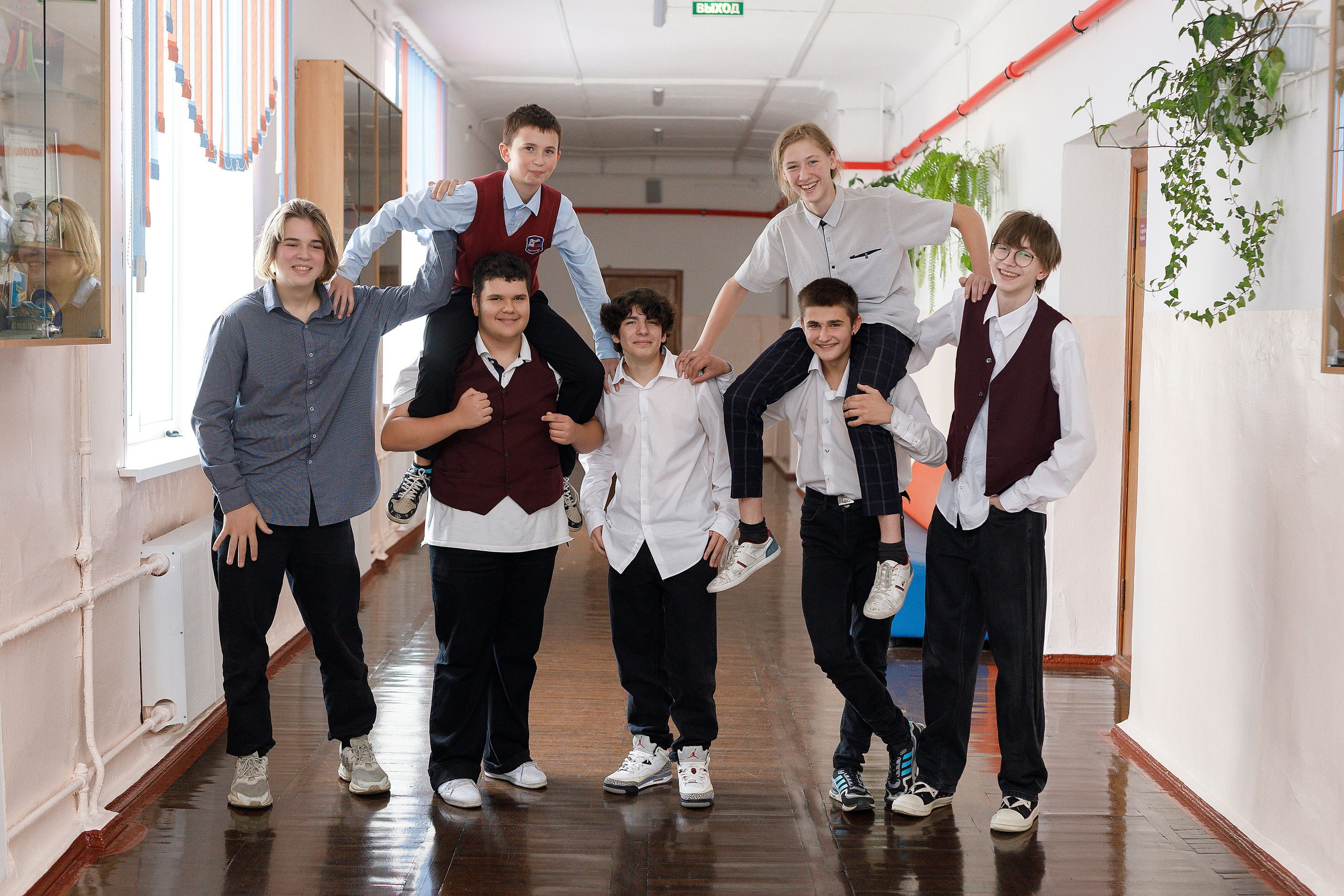 9 класс Школьная. Photoalbum-vl.ru