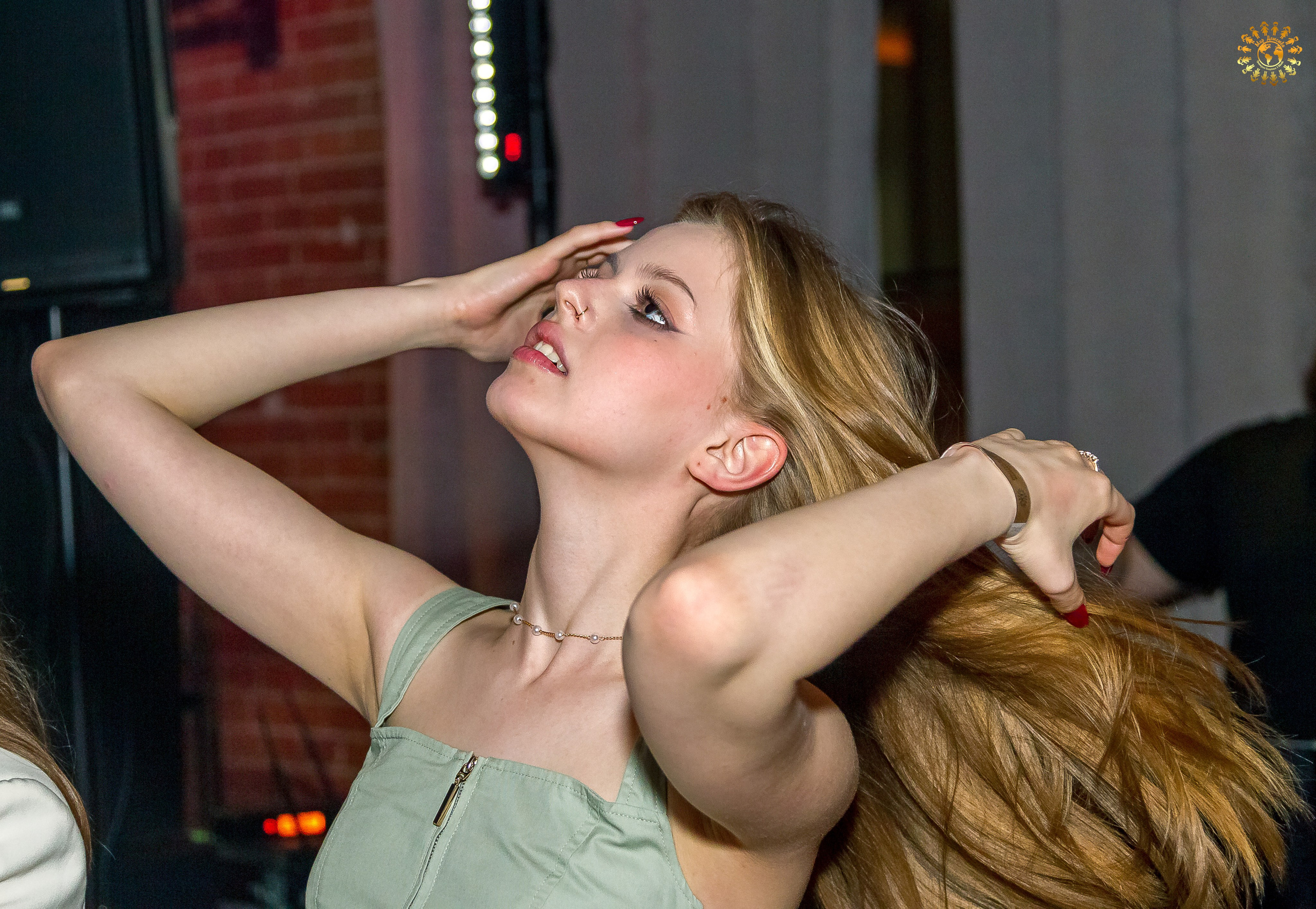 Выпускной 2023 (11-е классы) клуб «Джаггер», Москва. Репортажная съемка в Москве и области. Анималистика