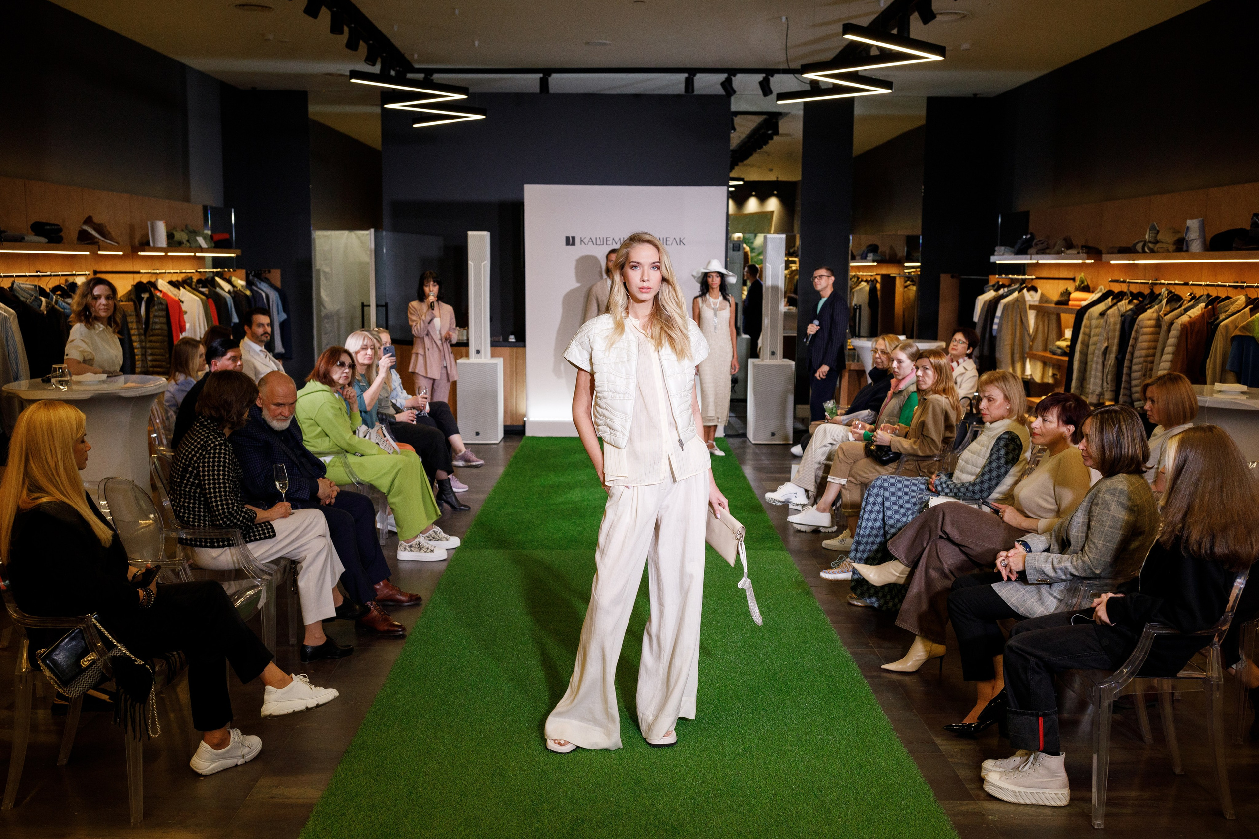 Кашемир и Шелк. Репортажный фотограф в Москве Евгений Новиков