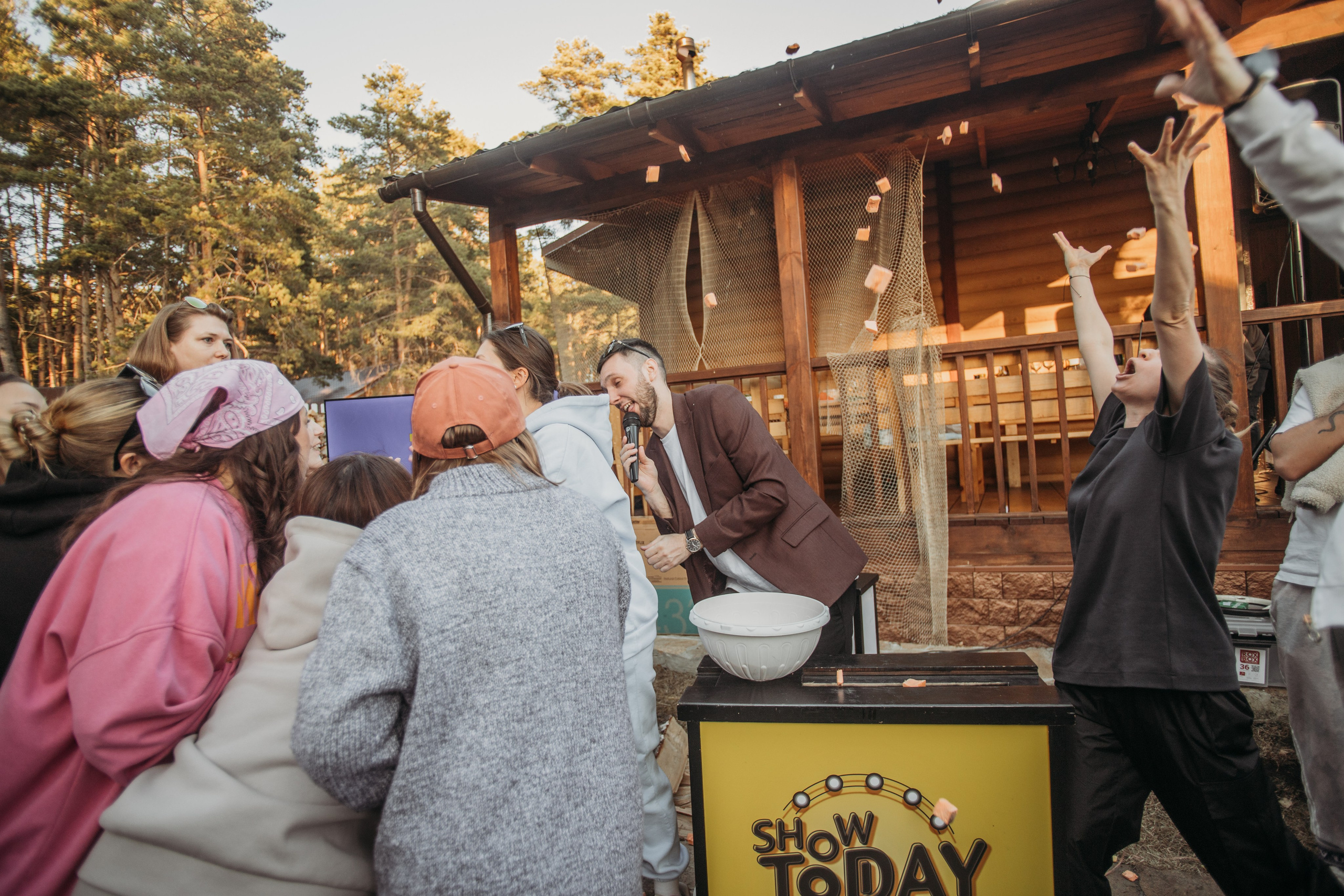 Корпоратив Muza_Arts. Венера Гайн. Репортажный фотограф  Тюмень. Обучение фотографии с 0