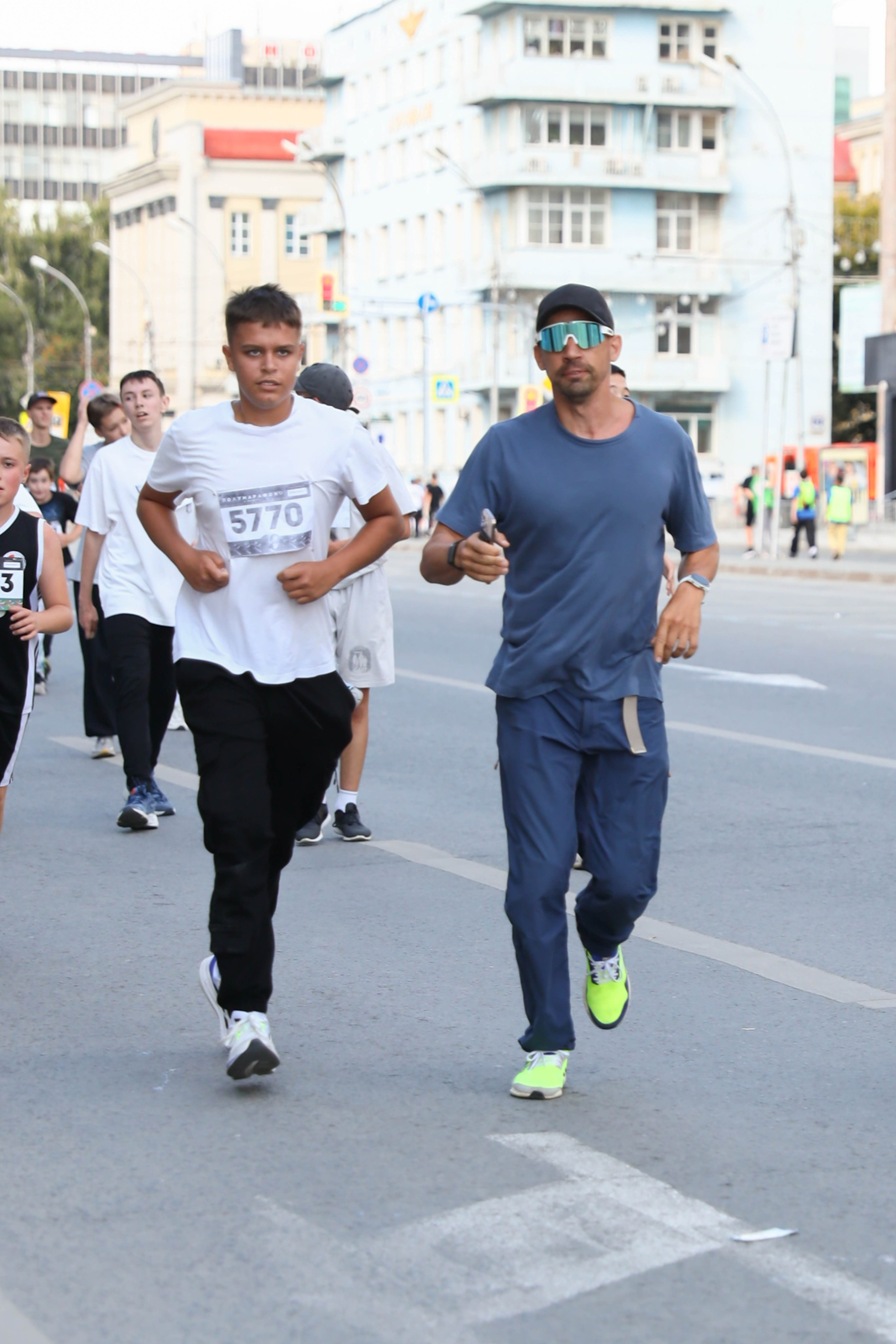 Полумарафон А. Раевича 2025. Репортажный фотограф в Новосибирске Алена Помазунова