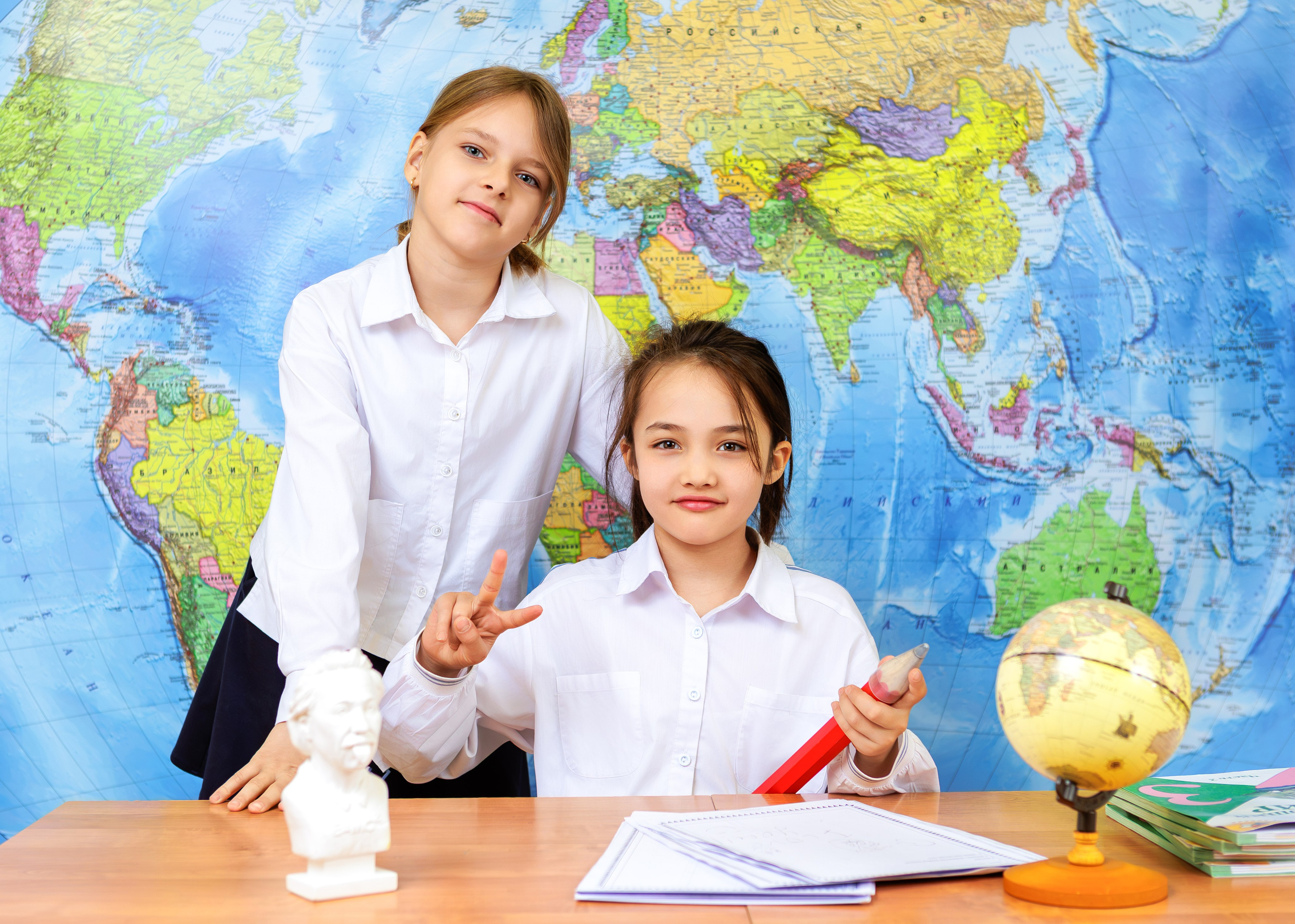 Друзья. Выпускные альбомы и школьный фотограф в Подольске, Троицке, Щербинке, Москве и Московской области