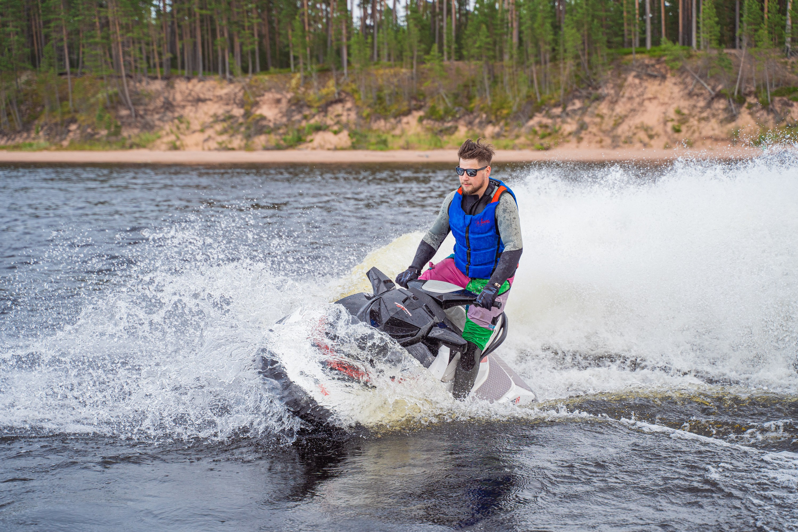 Гидровыезд в Коневский мужской монастырь. Свадебный, семейный, портретный, репортажный фотограф в Санкт-Петербурге