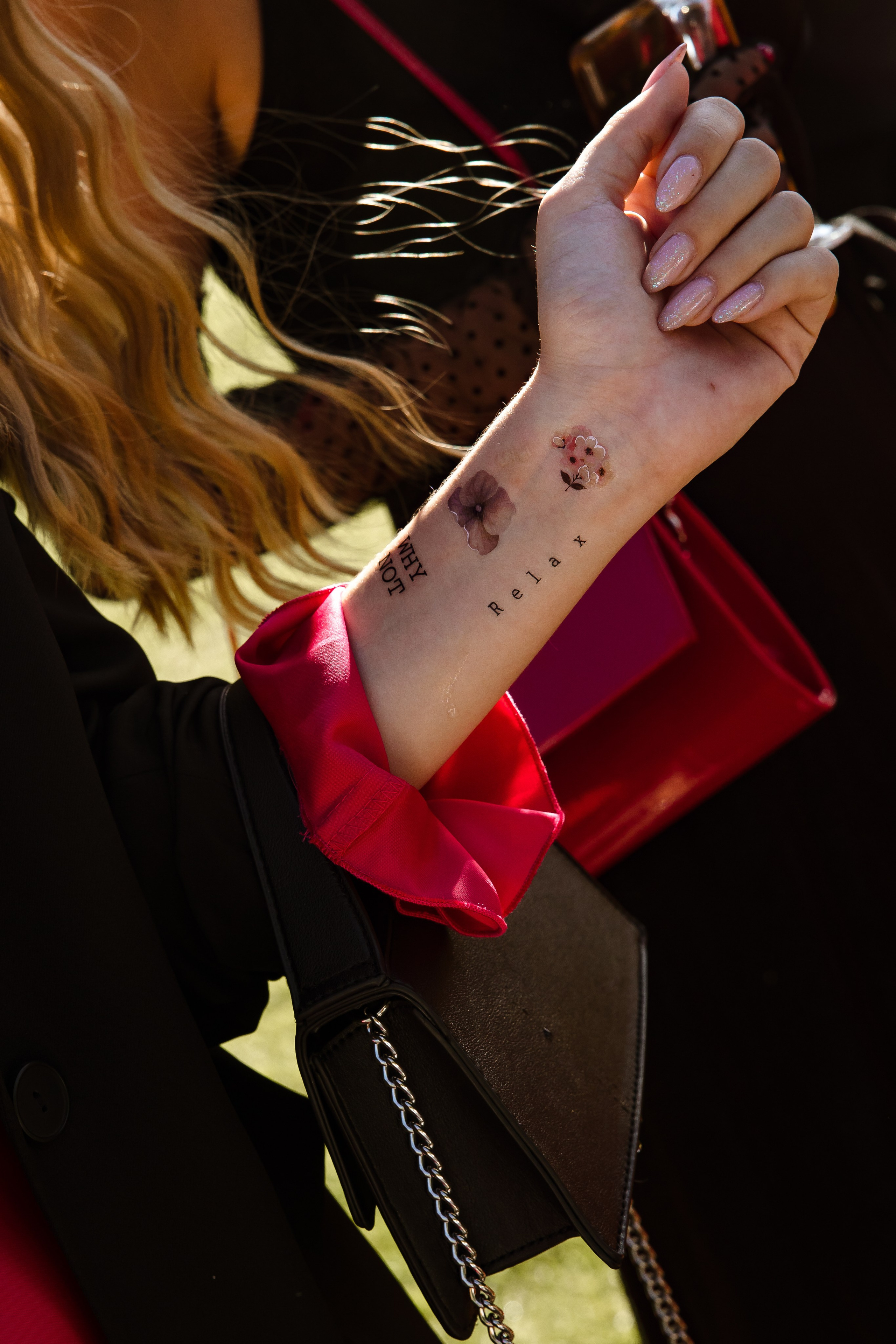 Яркая неоновая свадебная фотосессия в «Нет на карте». Свадебный и семейный фотограф в Самаре и Тольятти | Елена Топанцева