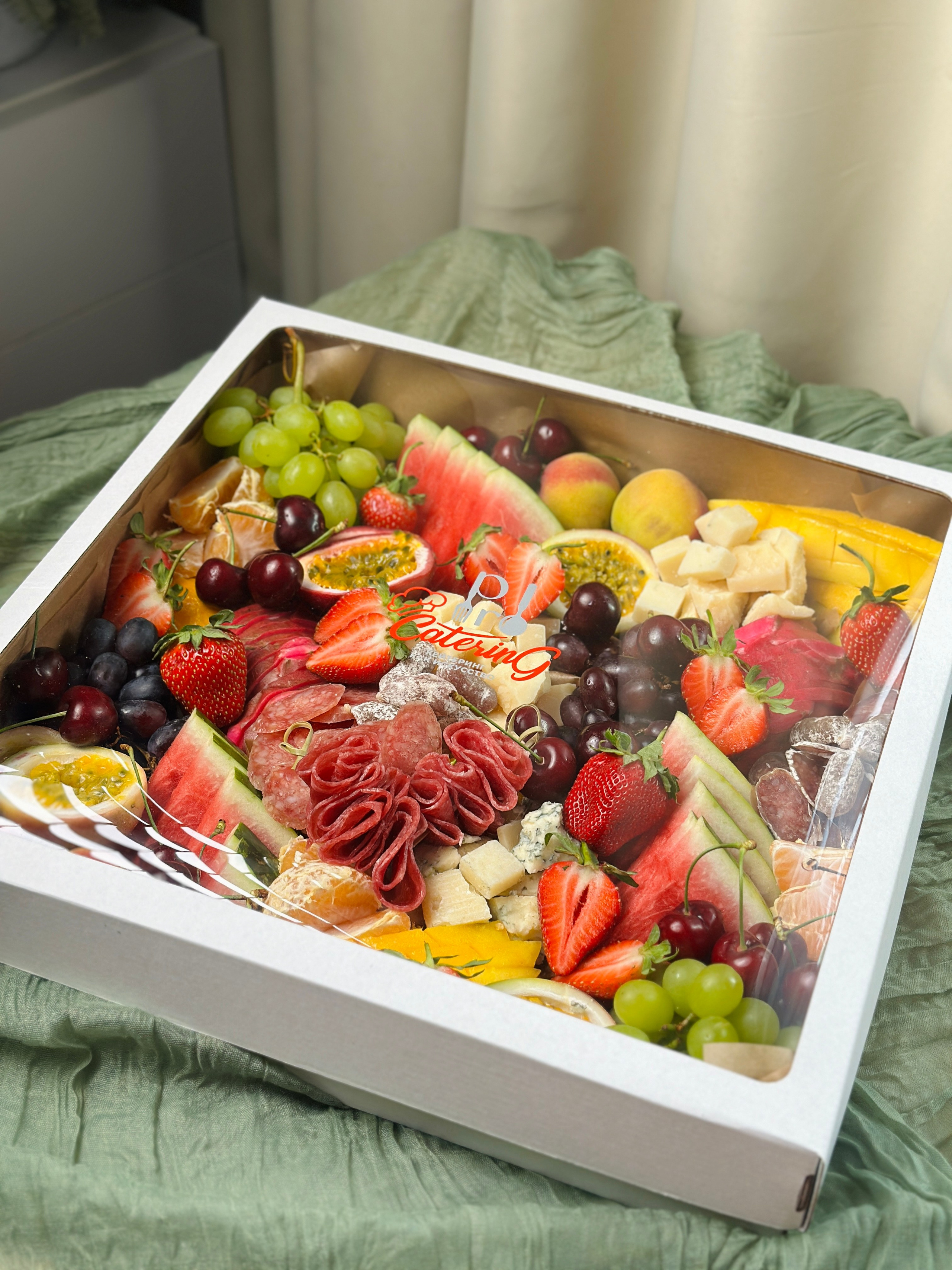 ГастроБоксы. Выездной кейтеринг, съедобные букеты, торты и сладости на заказ