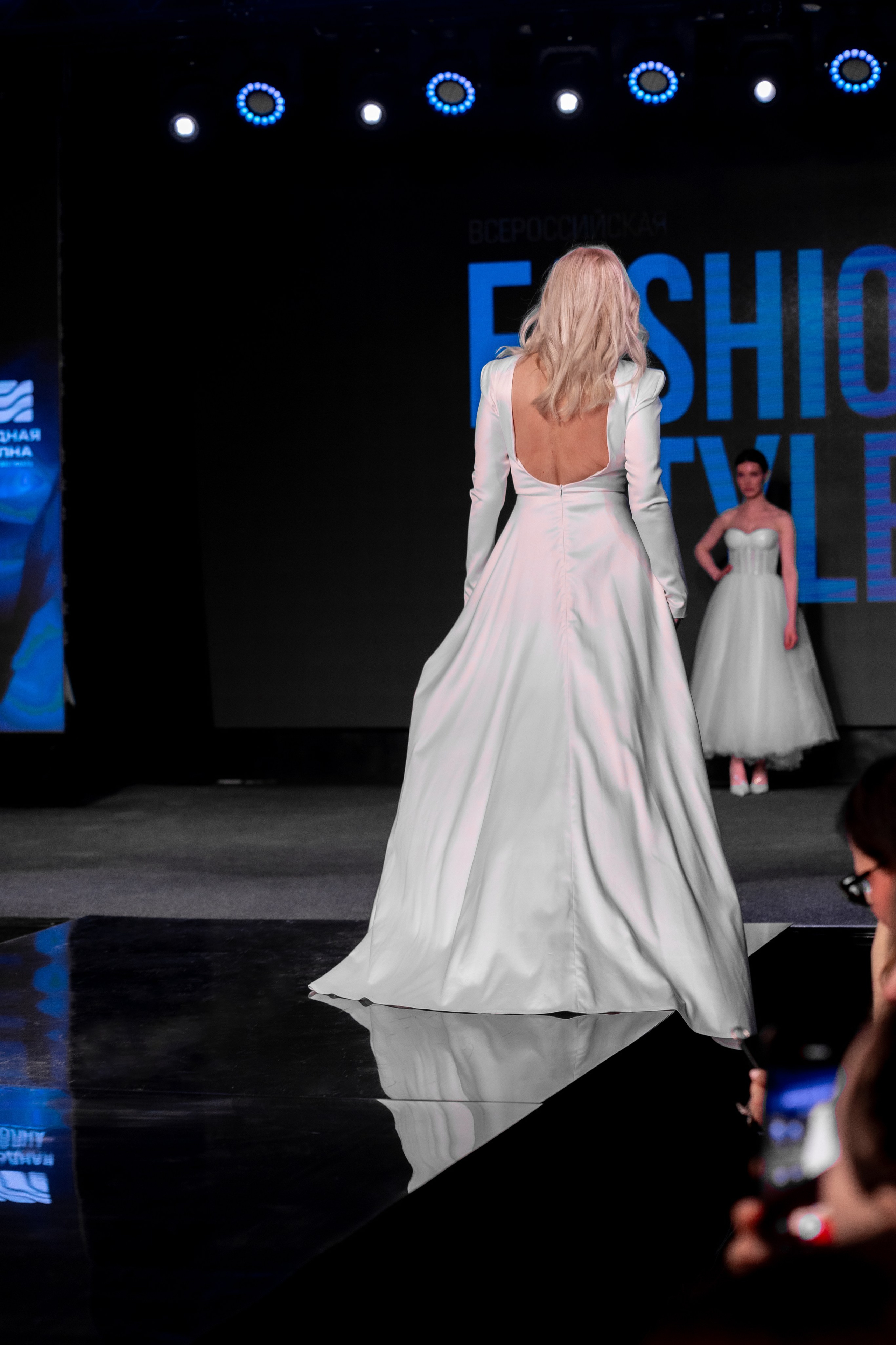 Модный показ Ассоциация дизайнеров FASHION STYLE. Студия фото, видеографии и мультимедийного дизайна в Москве Multi Frame Studio