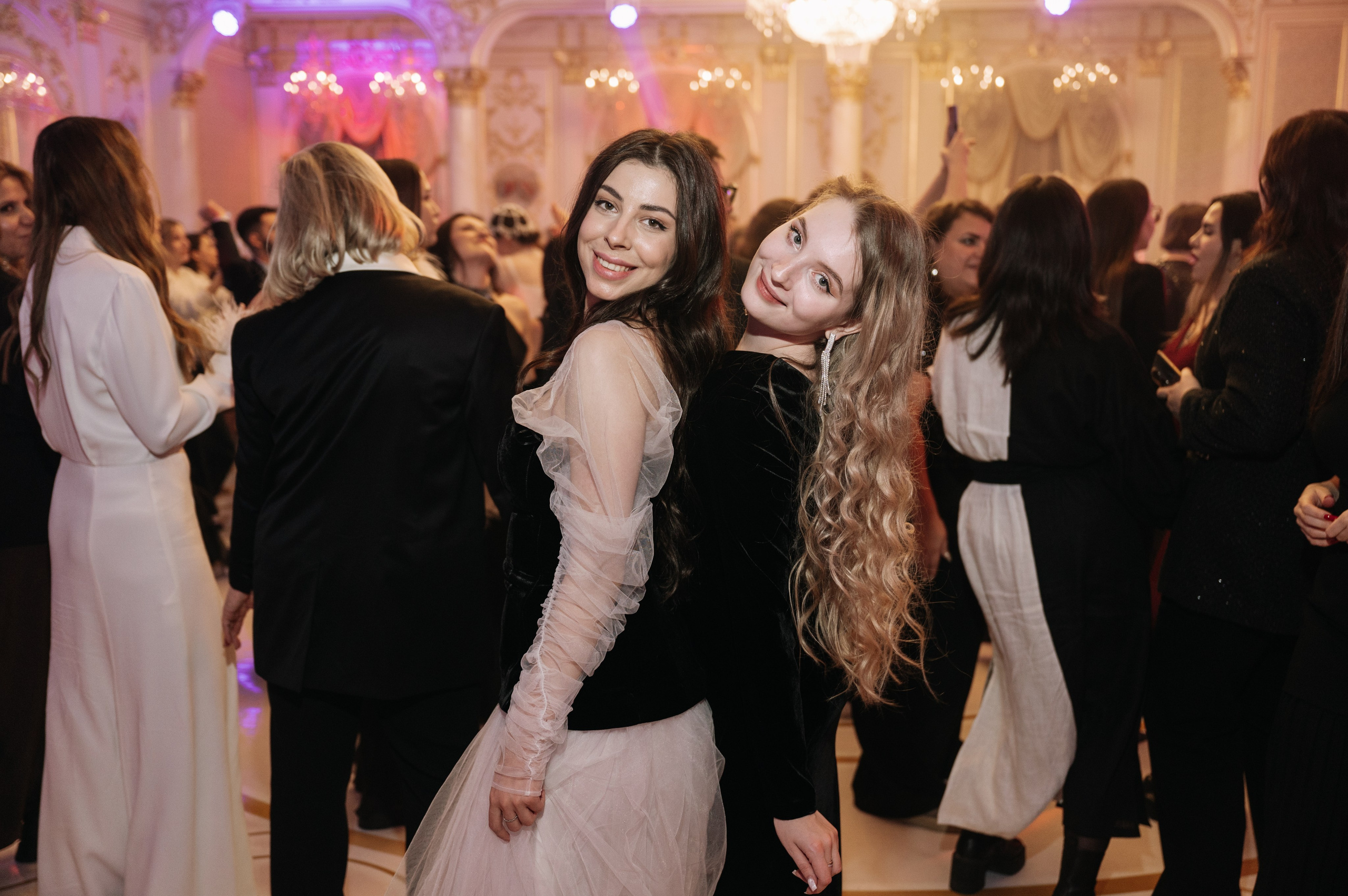 CHARUEL. Свадебный фотограф в Москве Григорий Аргунов