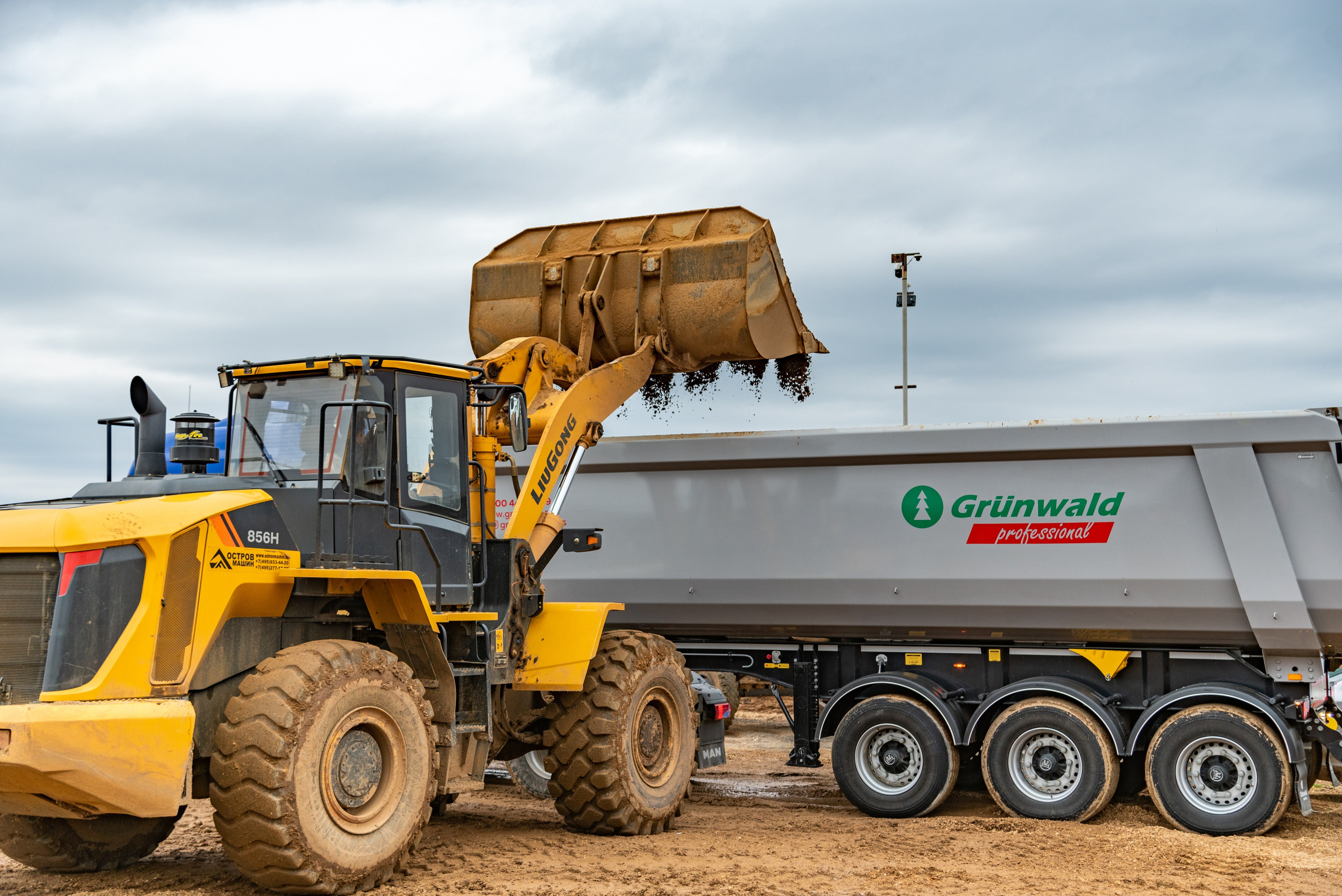 Фотосъёмка: Коммерческая техника / Грузовые авто в Москве. Интерьерный & Репортажный фотограф Озеров Денис, г. Москва