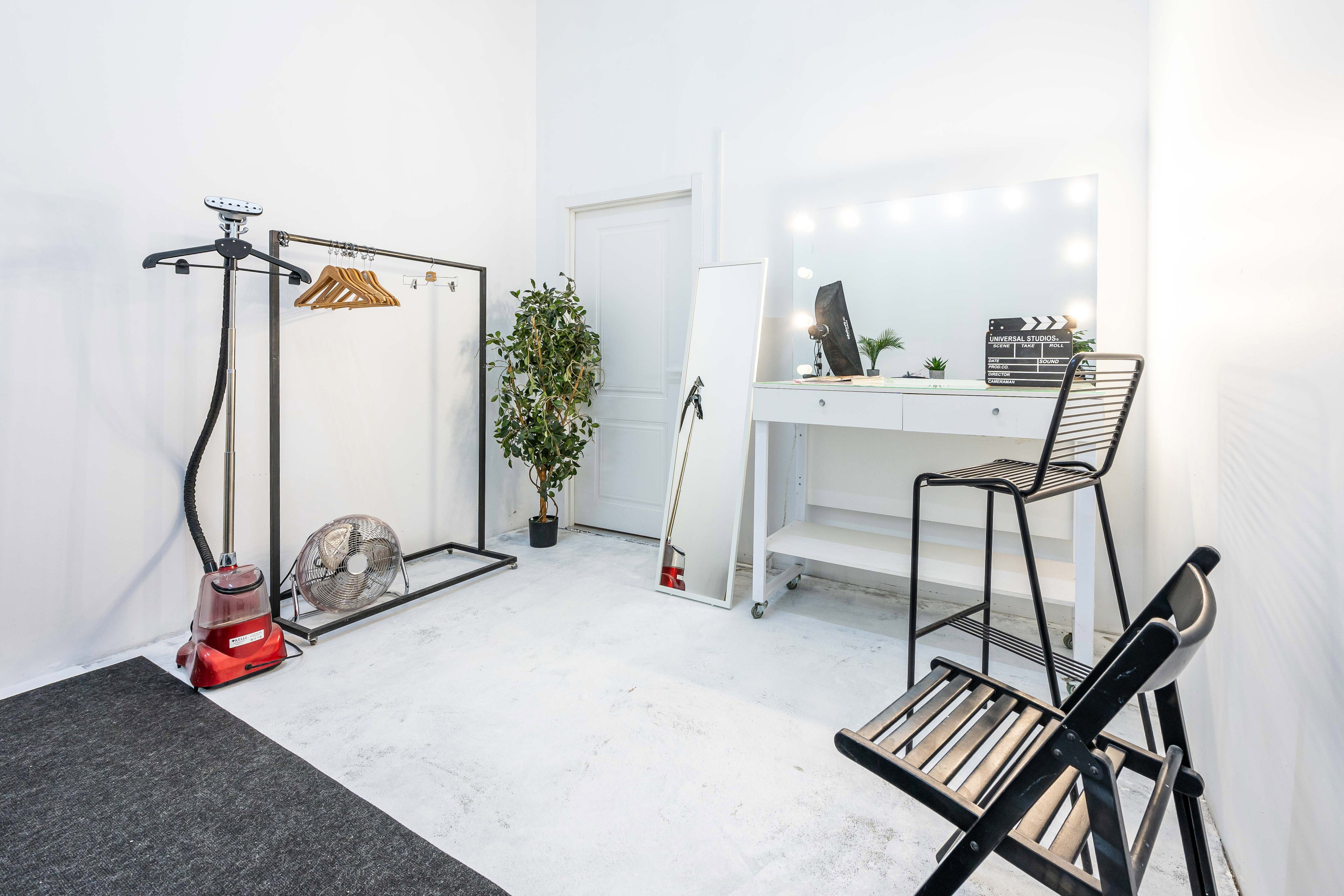 Интерьерная фотосъёмка коммерческой недвижимости для Бизнеса (для вашего сайта, для Яндекс карт и других онлайн каталогов). Интерьерный & Репортажный фотограф Озеров Денис, г. Москва