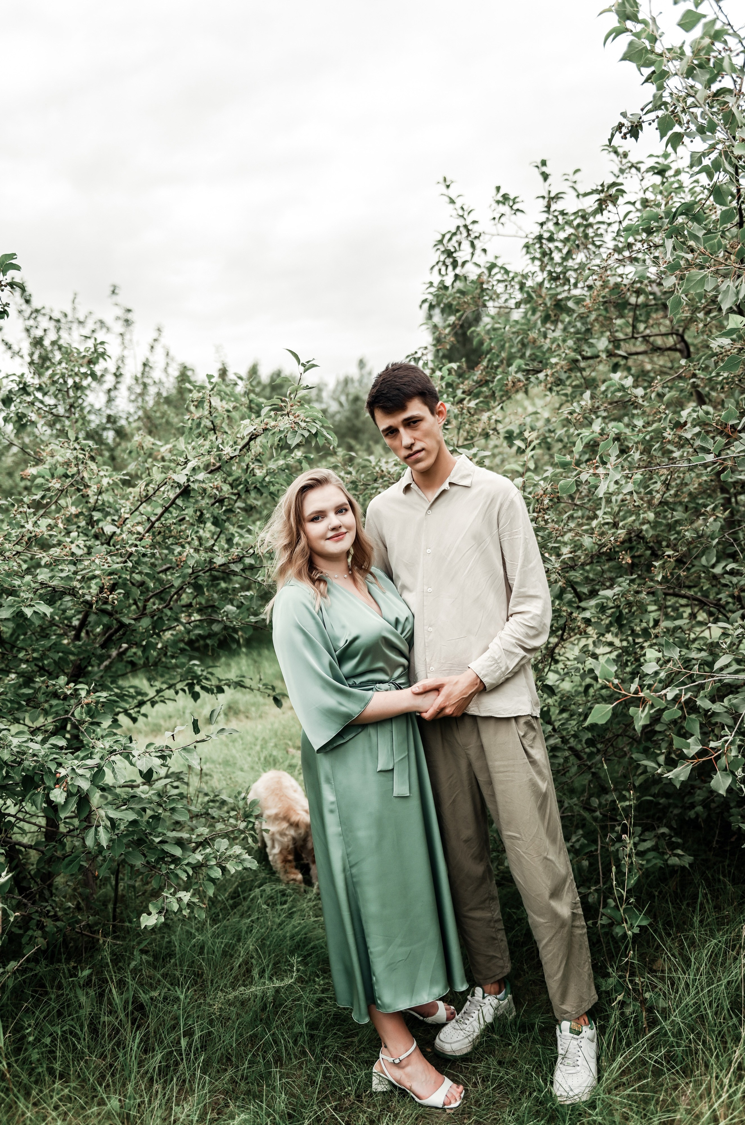 Love story прогулка вместе с песиком))). Свадебный, семейный, детский, контент фотограф в Омске Максим Ильин