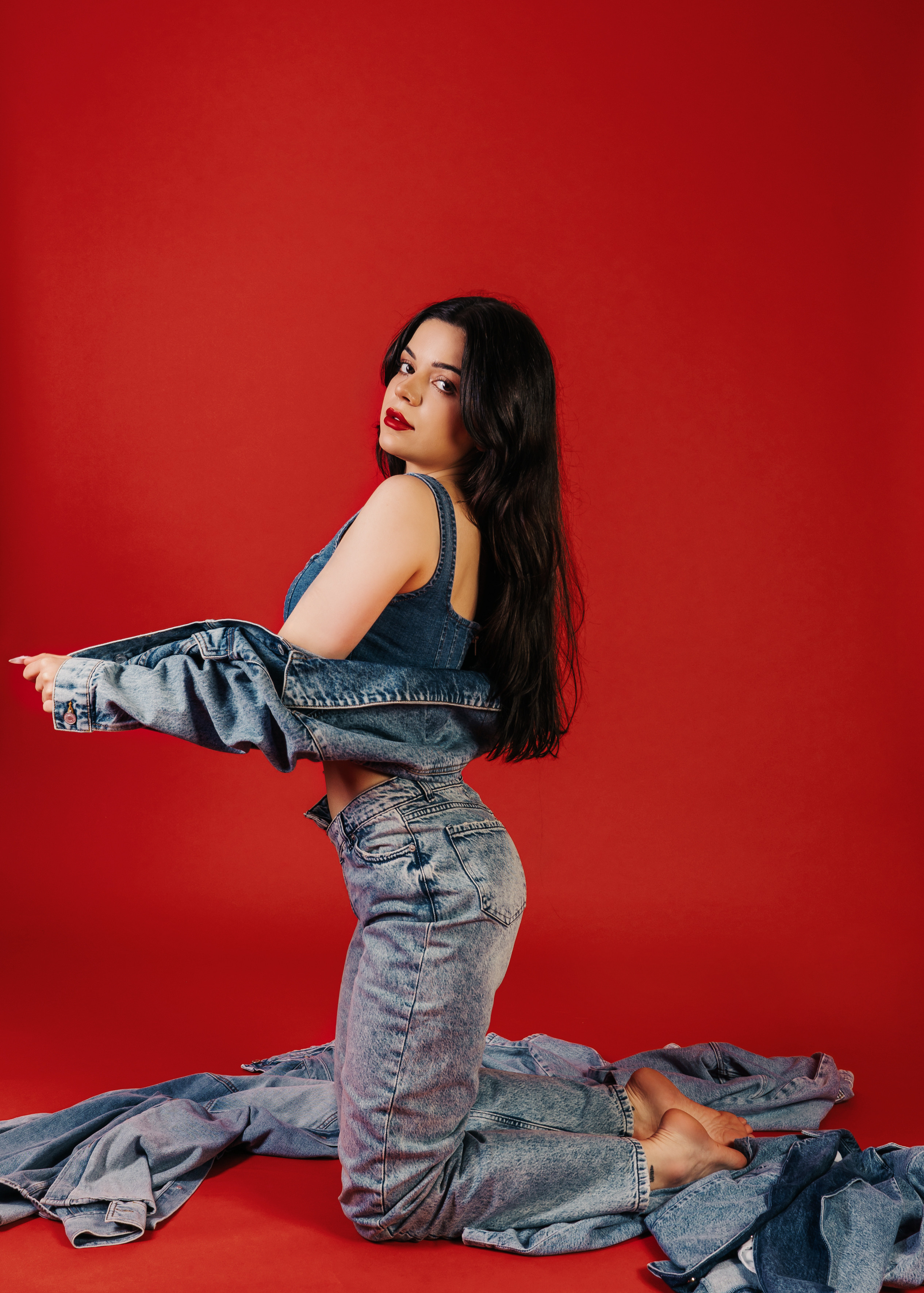 Съемка DENIM для журнала Vmode. Женский фотограф в Москве Анастасия Сидорова