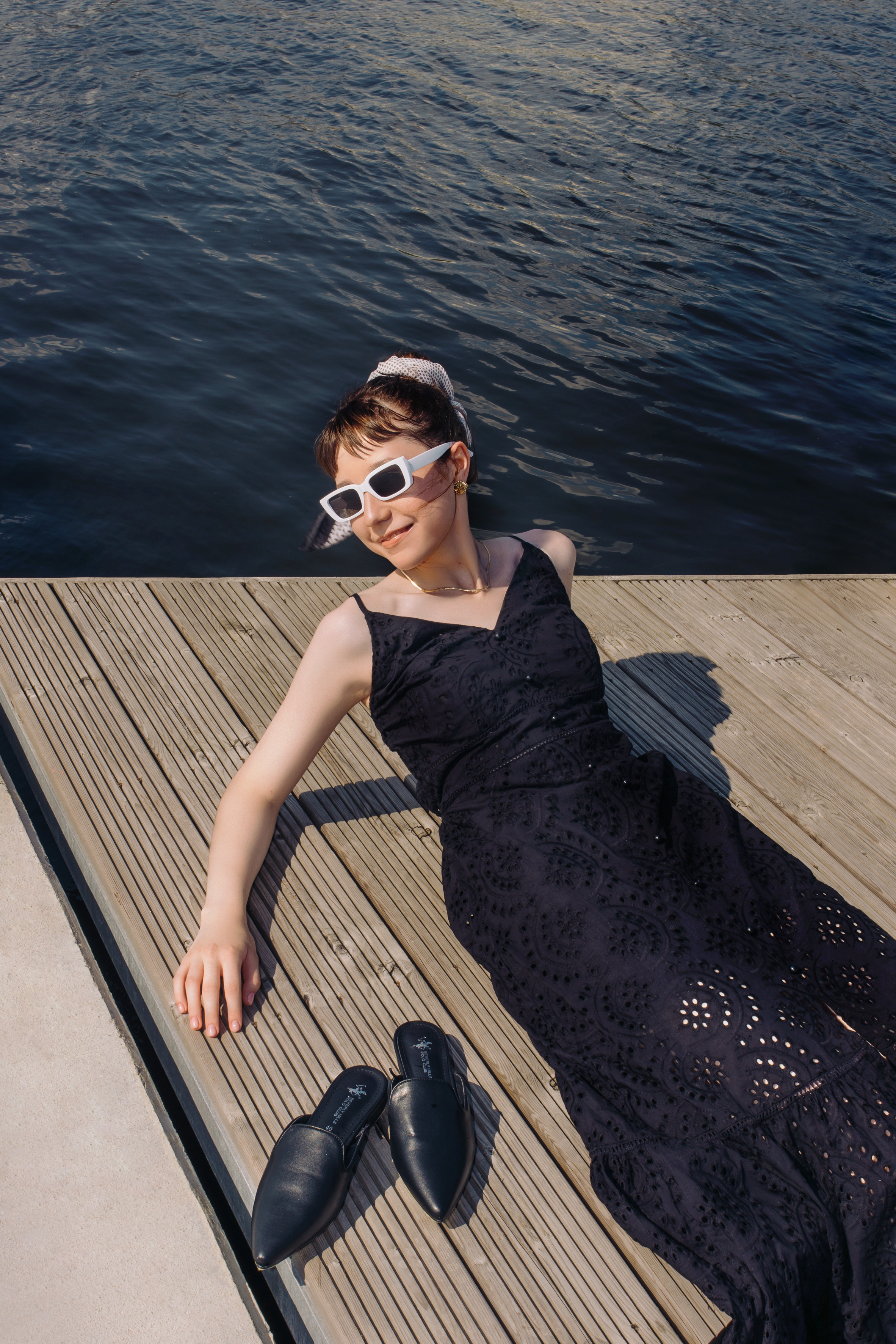 Съемка на пирсе для журнала Vmode. Женский фотограф в Москве Анастасия Сидорова