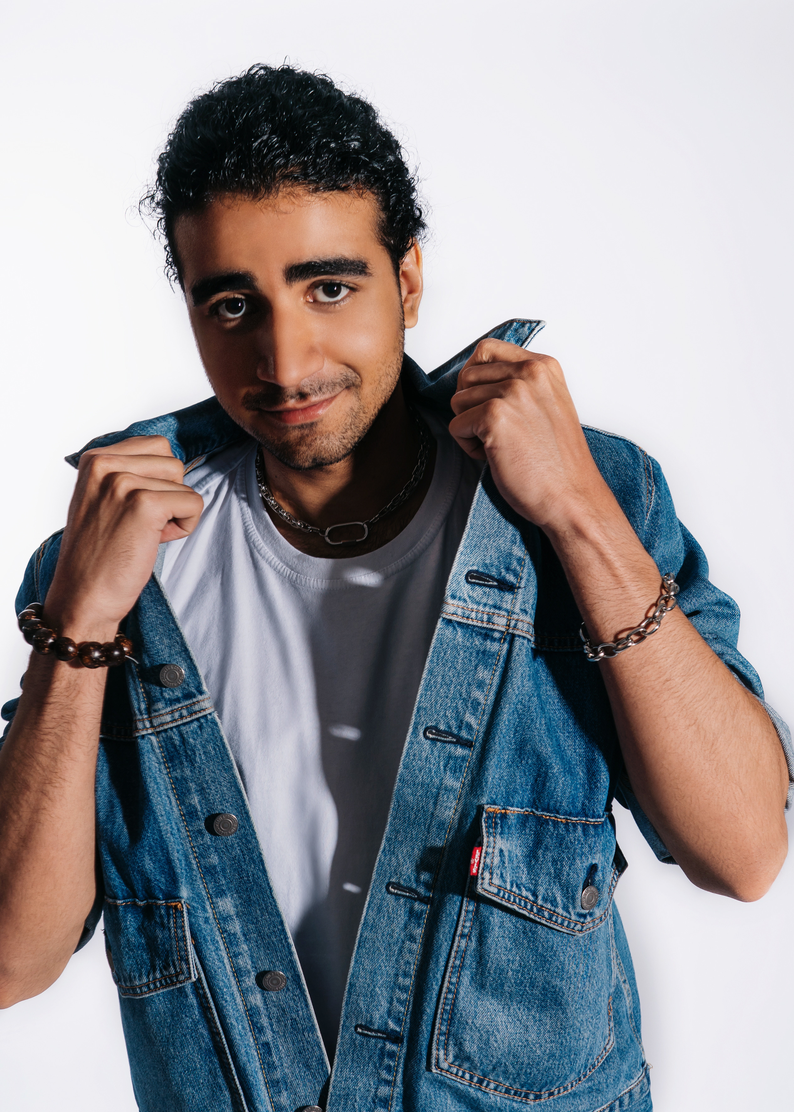 Съемка DENIM для журнала Vmode. Женский фотограф в Москве Анастасия Сидорова