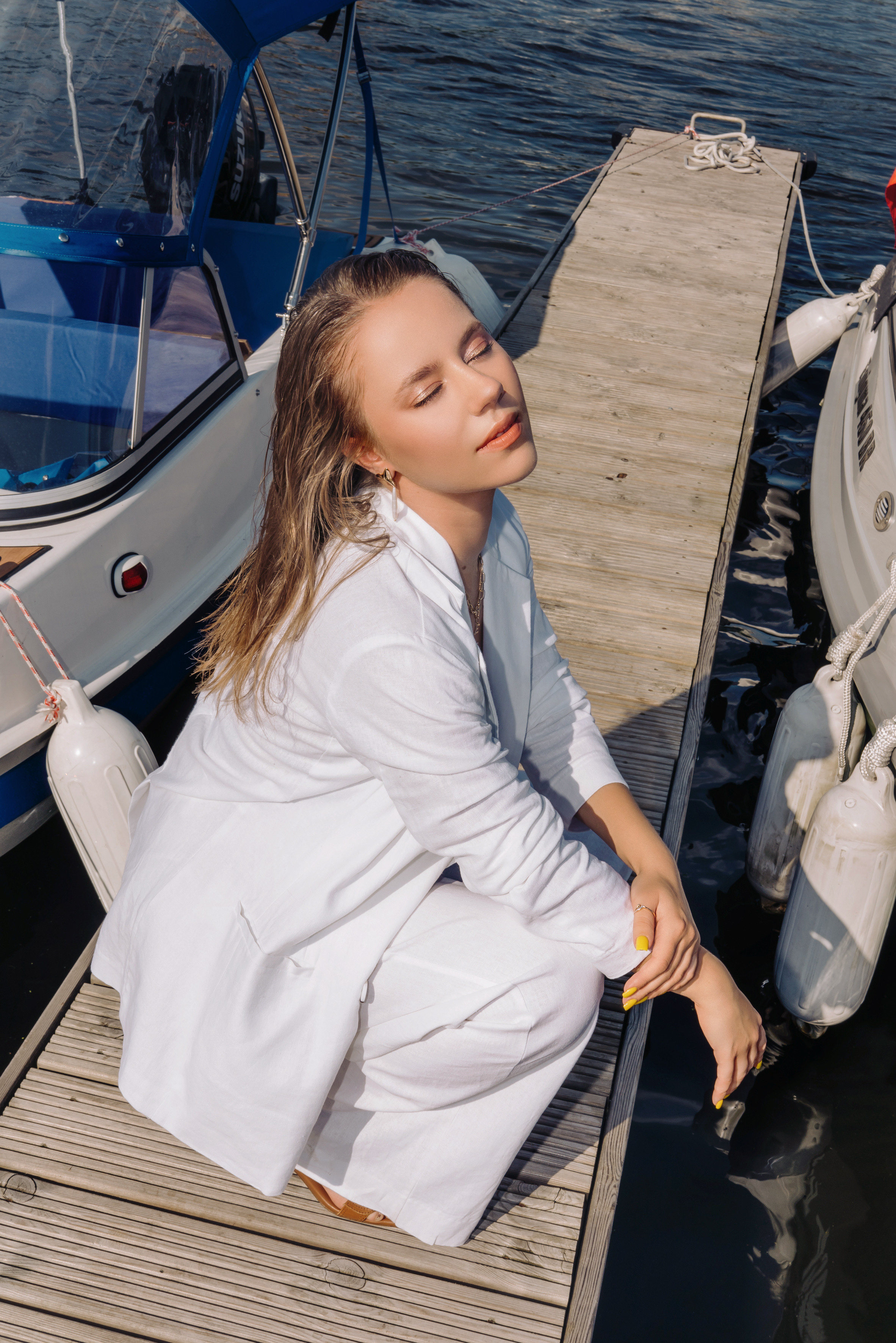 Съемка на пирсе для журнала Vmode. Женский фотограф в Москве Анастасия Сидорова