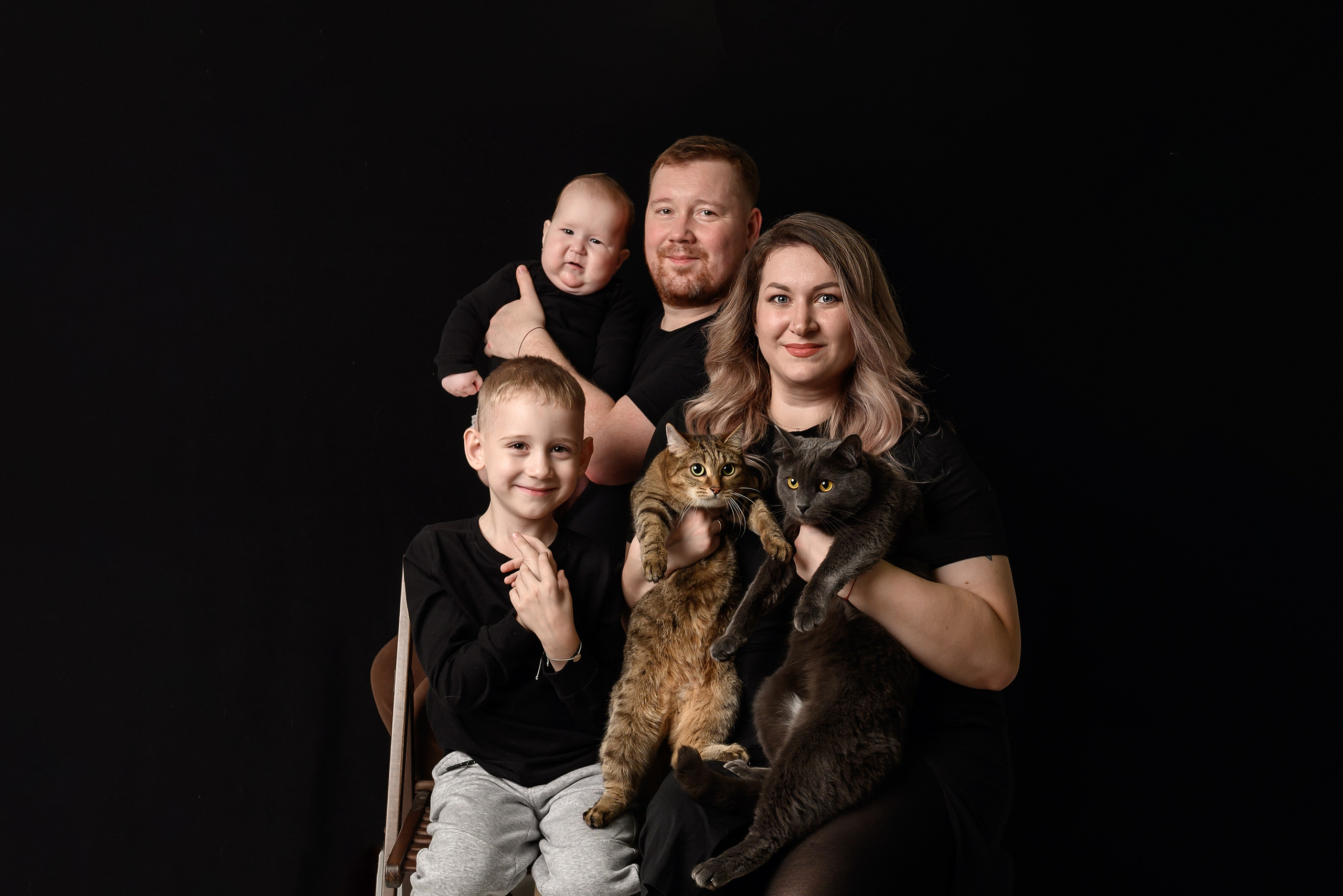 Портрет поколений. Фотограф новорожденных в Норильске Виктория Шагалиева