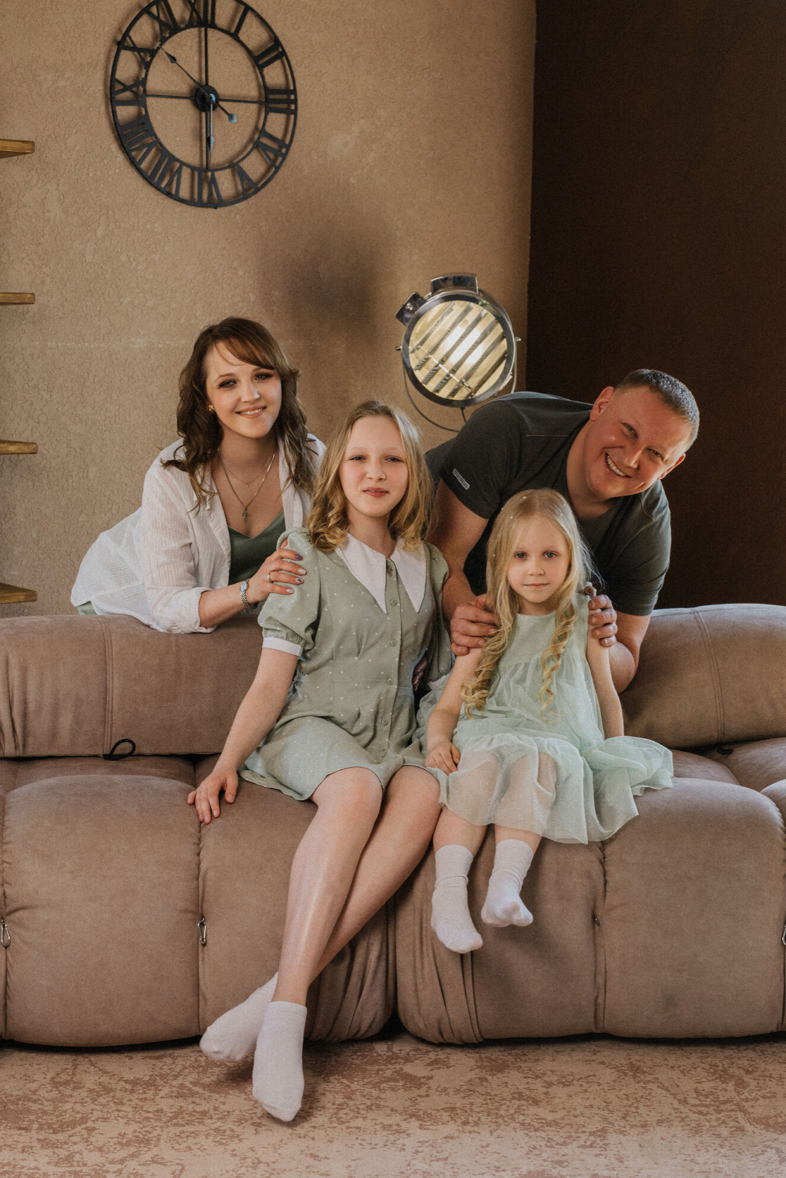 Семья Гнеушевых. Фотограф в Москве Ангелина Ким