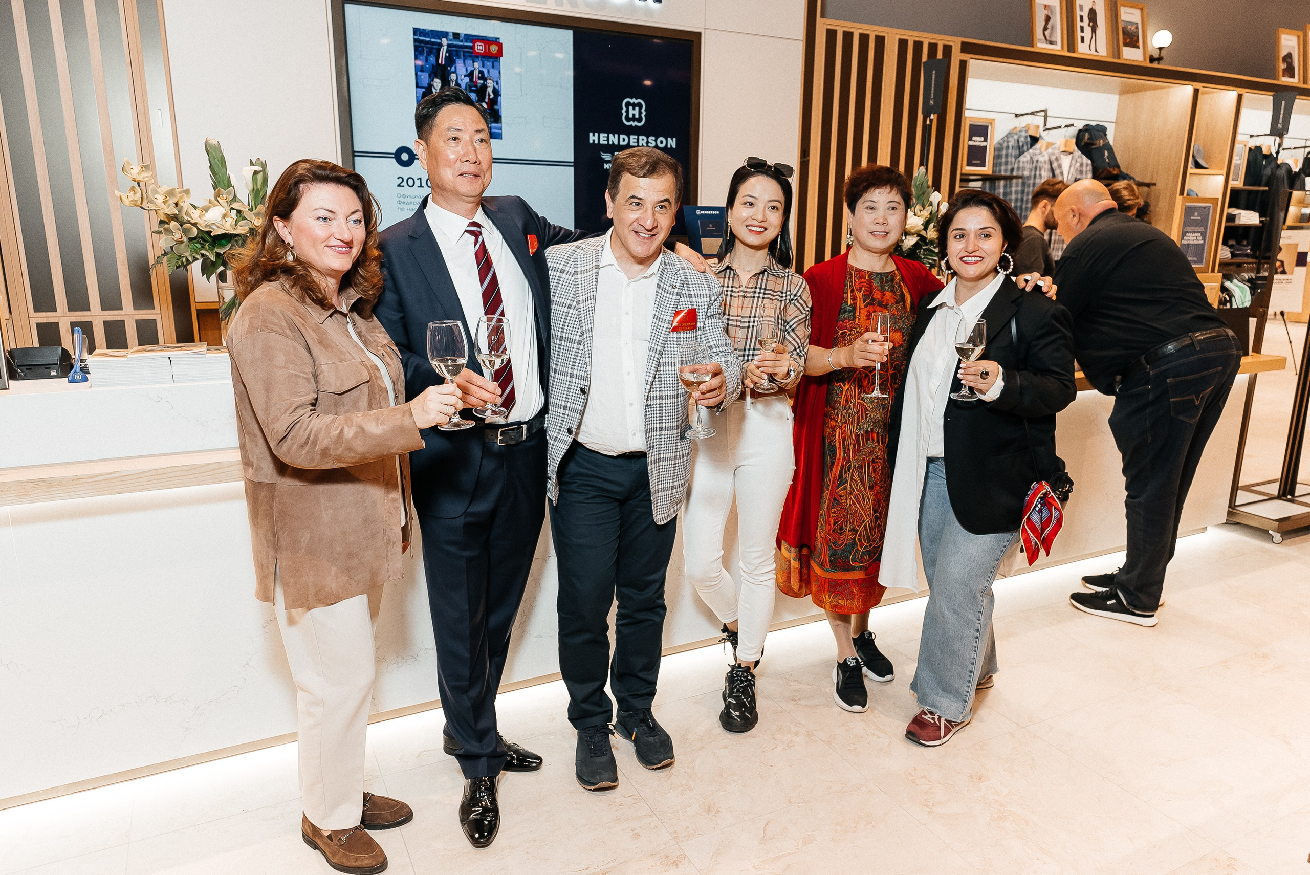 Henderson. Павел Краснов — Свадебный и репортажный фотограф в Москве