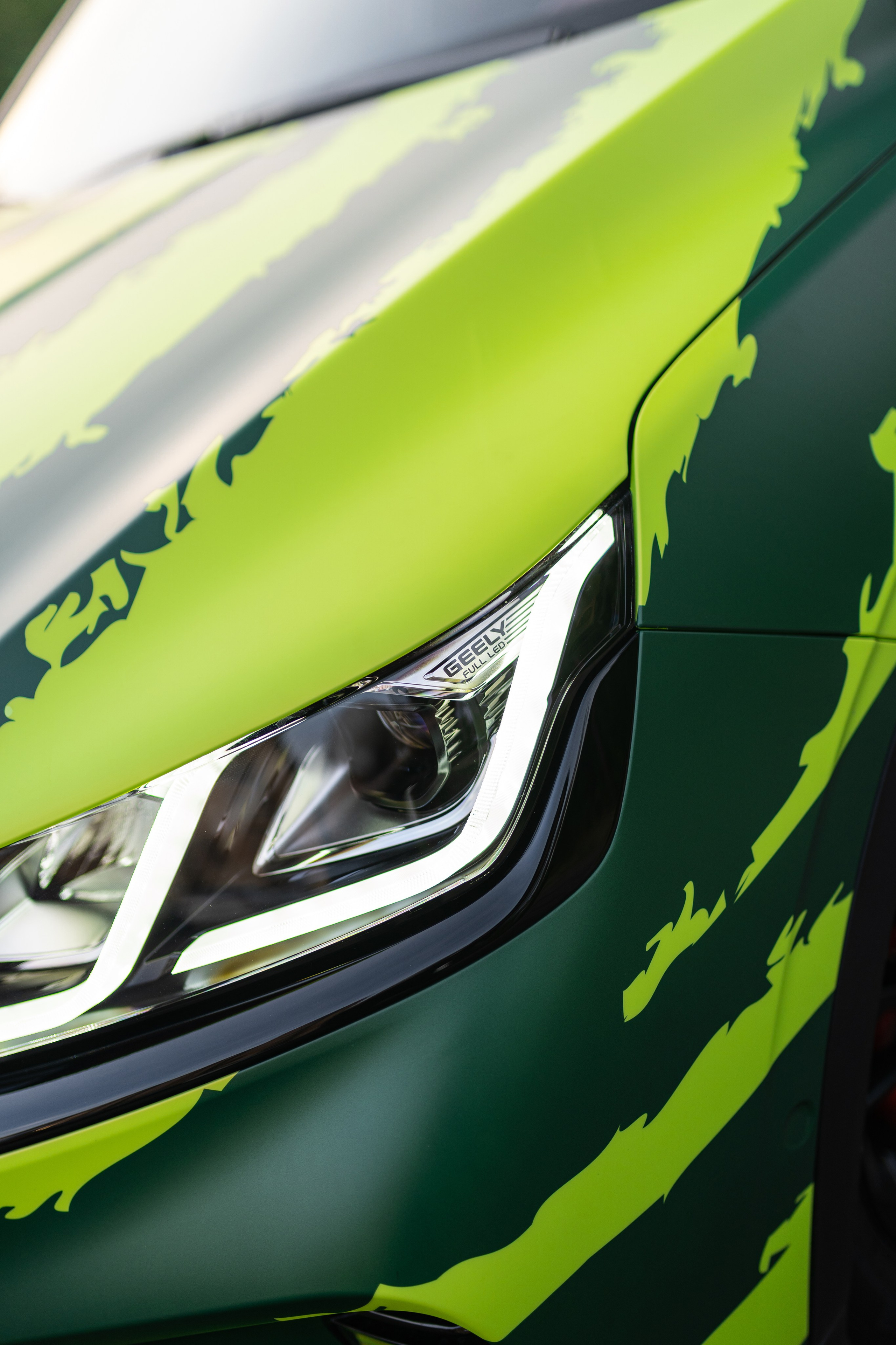 Винилография на Geely Coolray. Студия дизайна и оклейки авто Barmaley Design