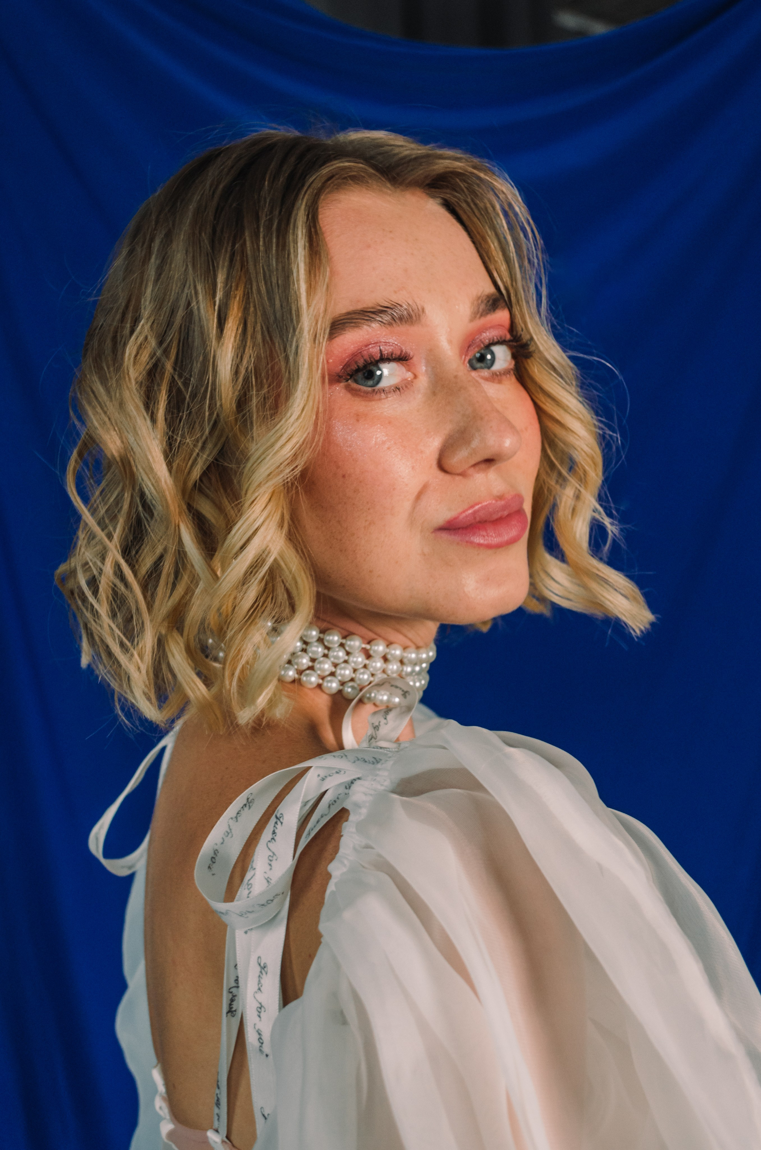 Кокетка. Денисова Аля — фотограф для парных съемок и индивидуальных историй в Барнауле