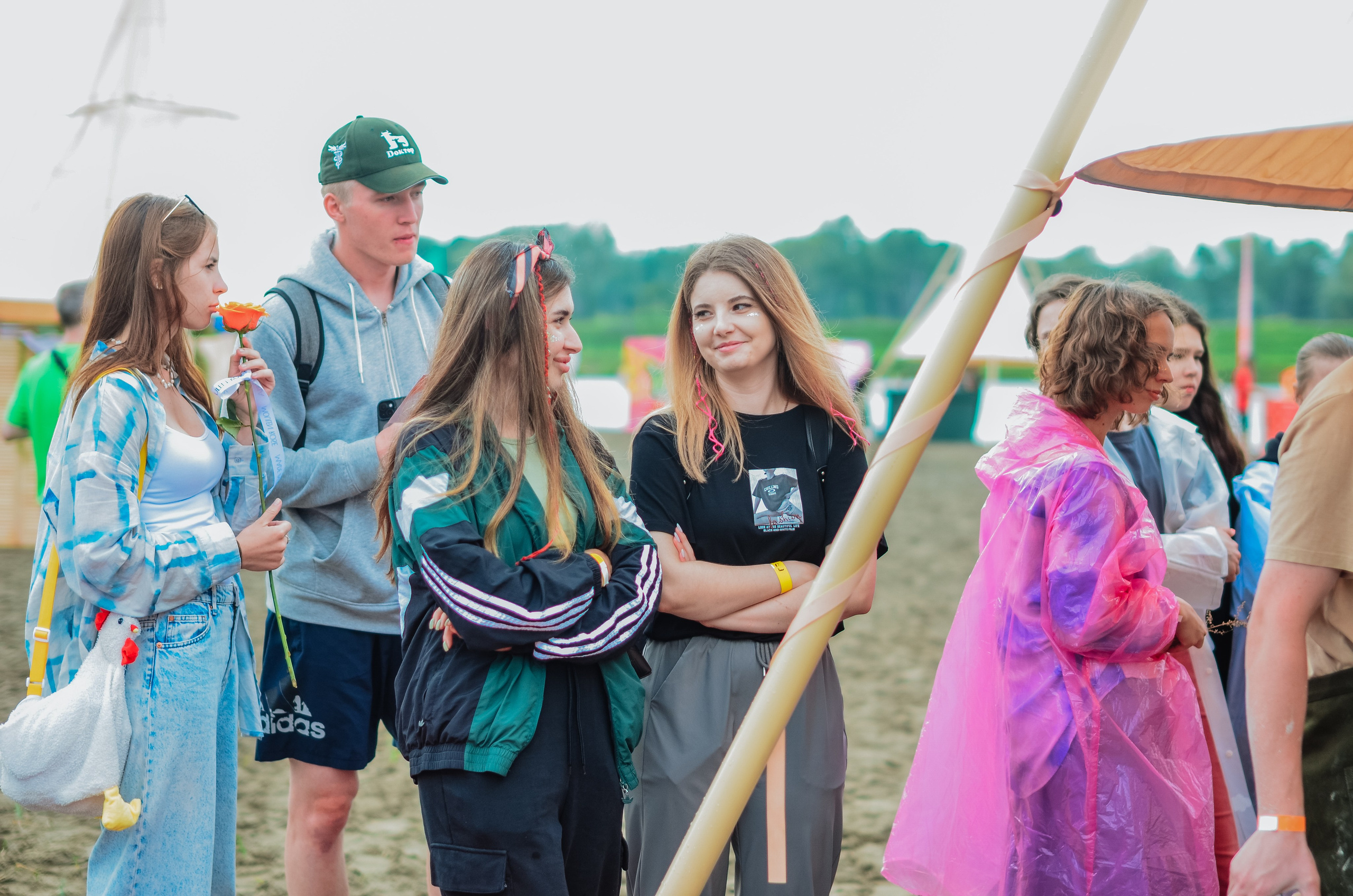 Фестиваль «Грань» 2025. Спортивная площадка. Денисова Аля — фотограф для парных съемок и индивидуальных историй в Барнауле