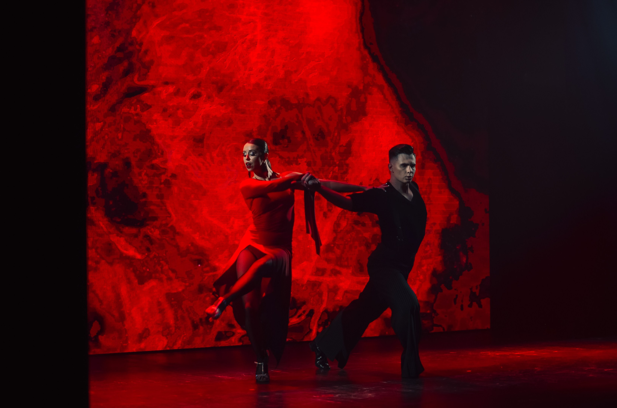 Фоторепортаж танцевального мероприятия. Денисова Аля — фотограф для парных съемок и индивидуальных историй в Барнауле