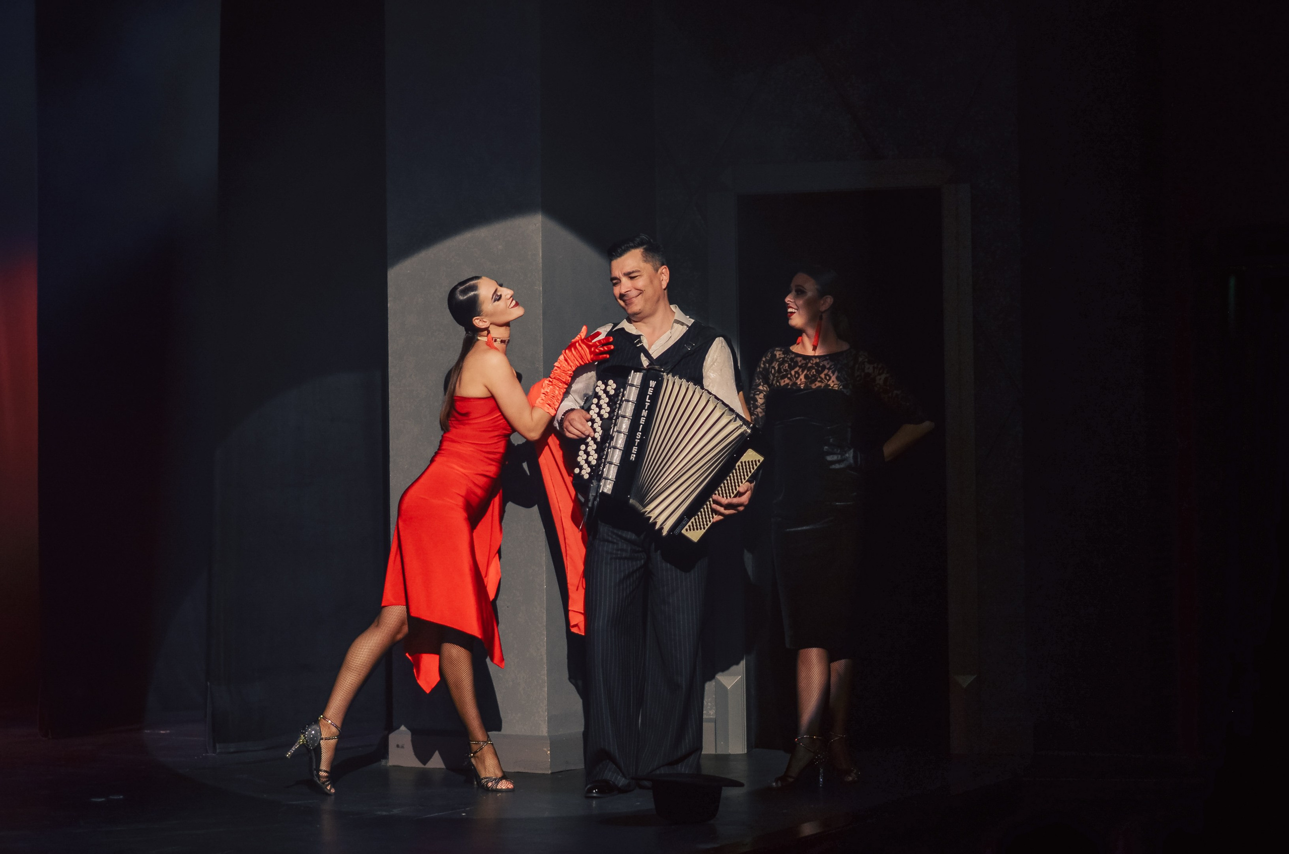 Фоторепортаж танцевального мероприятия. Денисова Аля — фотограф для парных съемок и индивидуальных историй в Барнауле