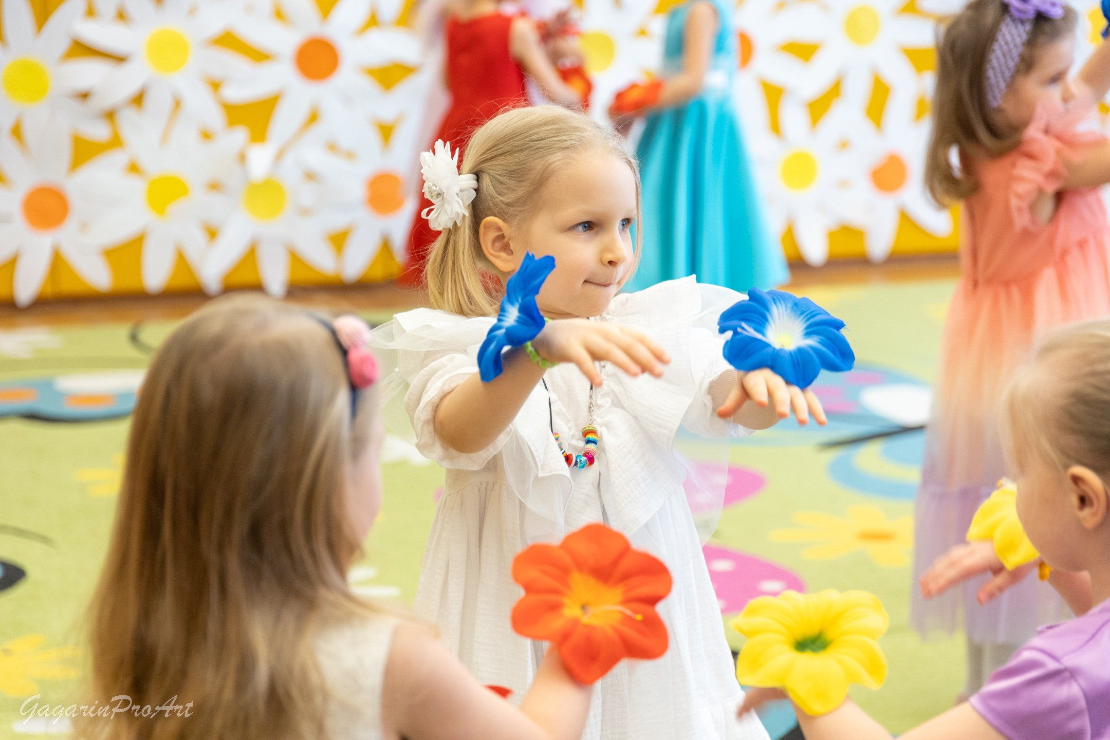 Фотограф в детский сад на утренник и праздник. GagarinProArt
