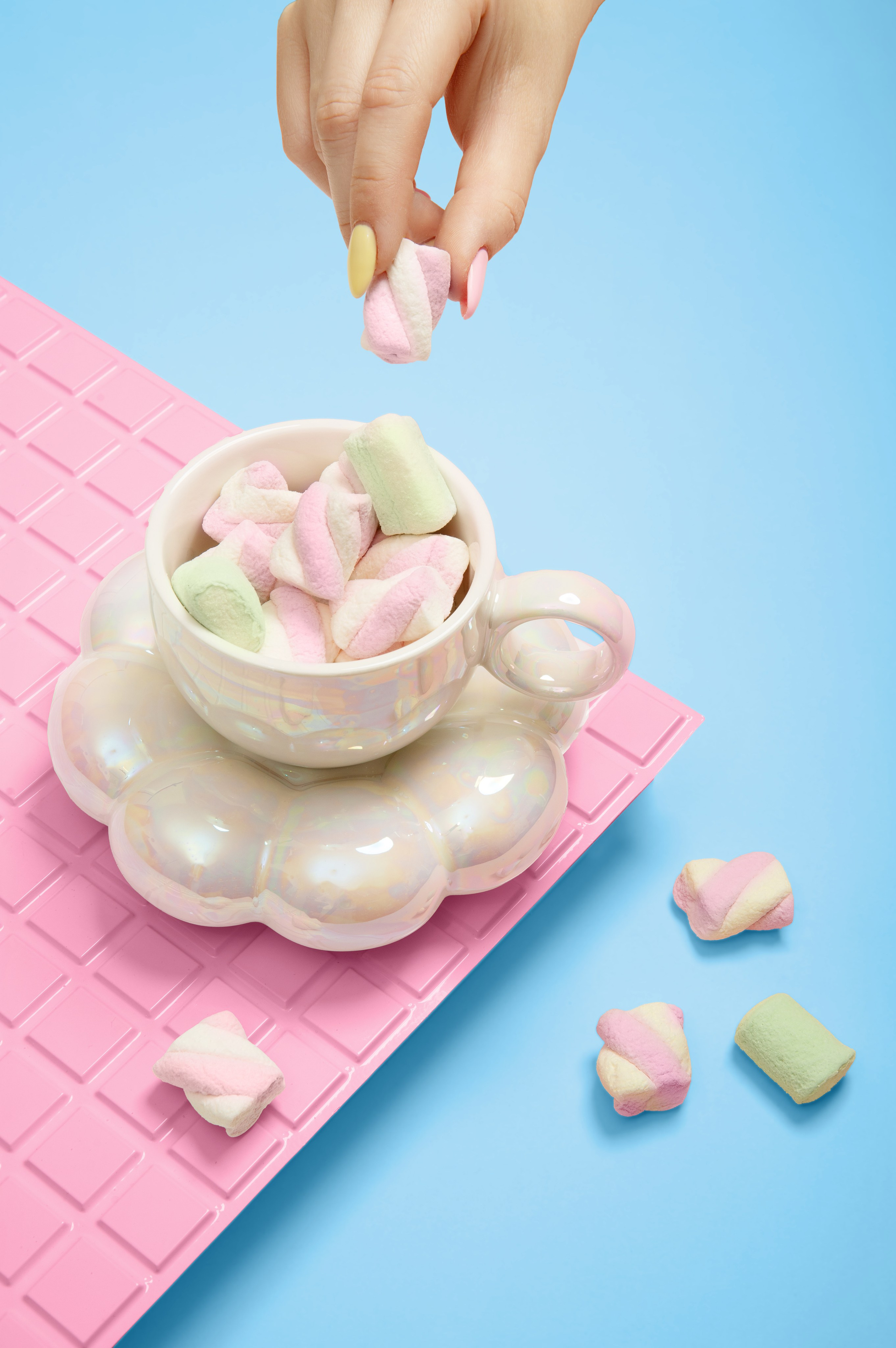 Декор, предметы интерьера, посуда. Предметный фотограф в Москве Мария Игнатенко. Нейрофото, ретушь, сет-дизайн