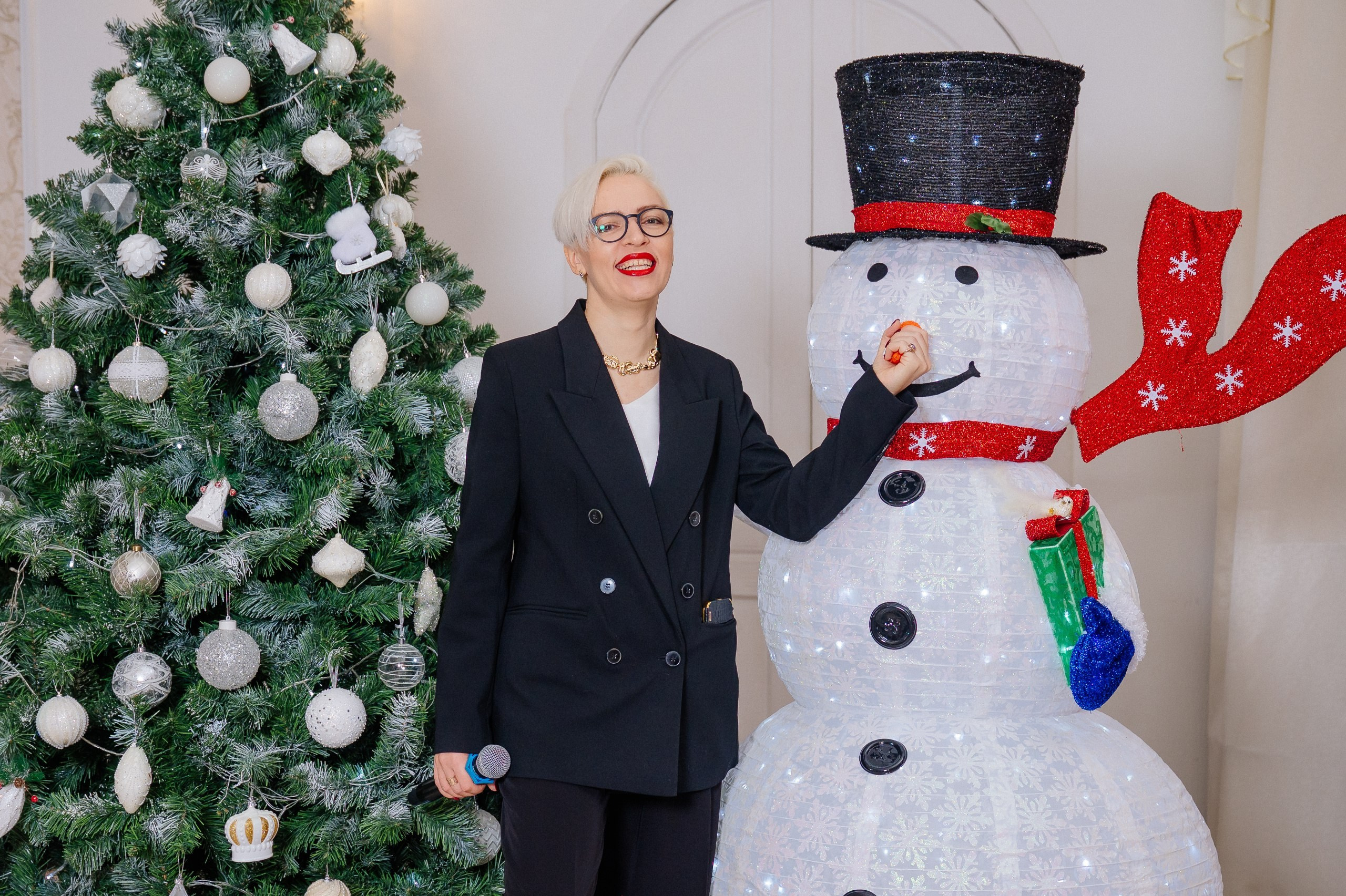 Ведущая в СПб Антонина Вербицкая